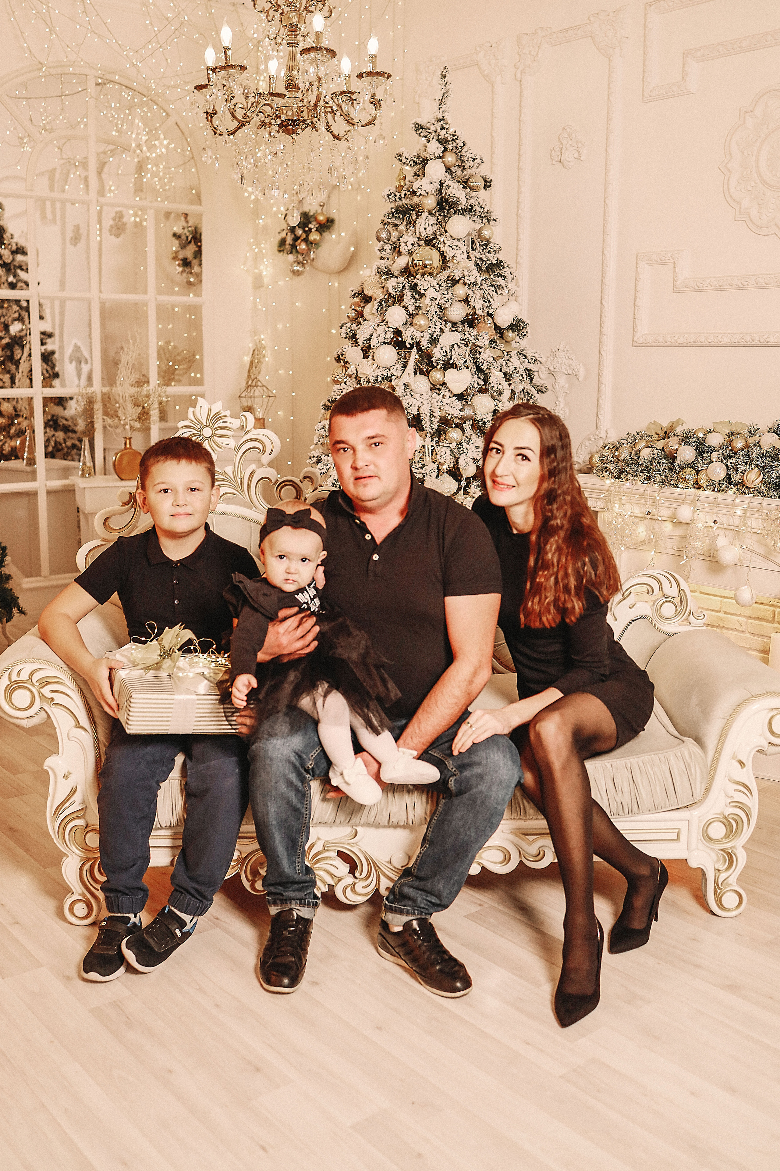 Новогодняя фотосессия в студии Атмосфера. Иванова Ирина Свадебный и семейный фотограф г. Уфа