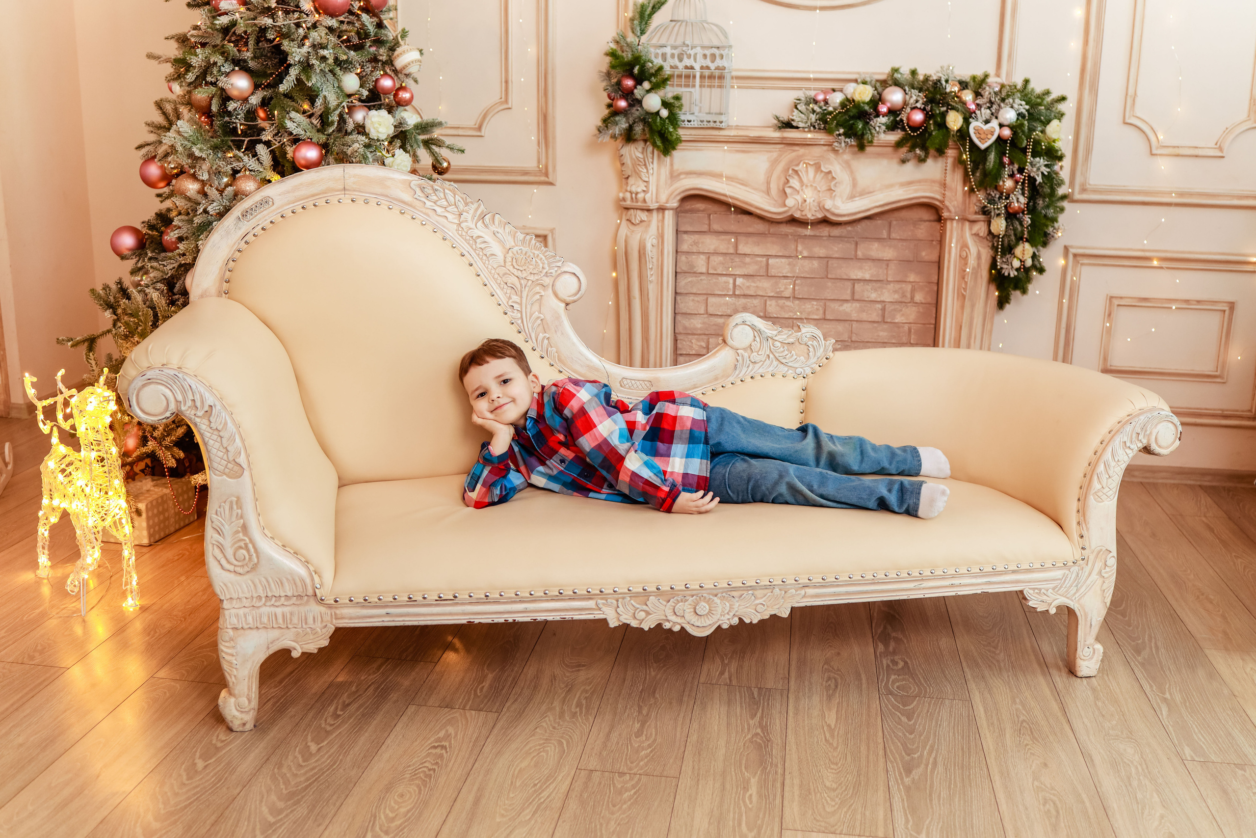 Семейная фотосессия в студии Флоренция. Иванова Ирина Свадебный и семейный фотограф г. Уфа