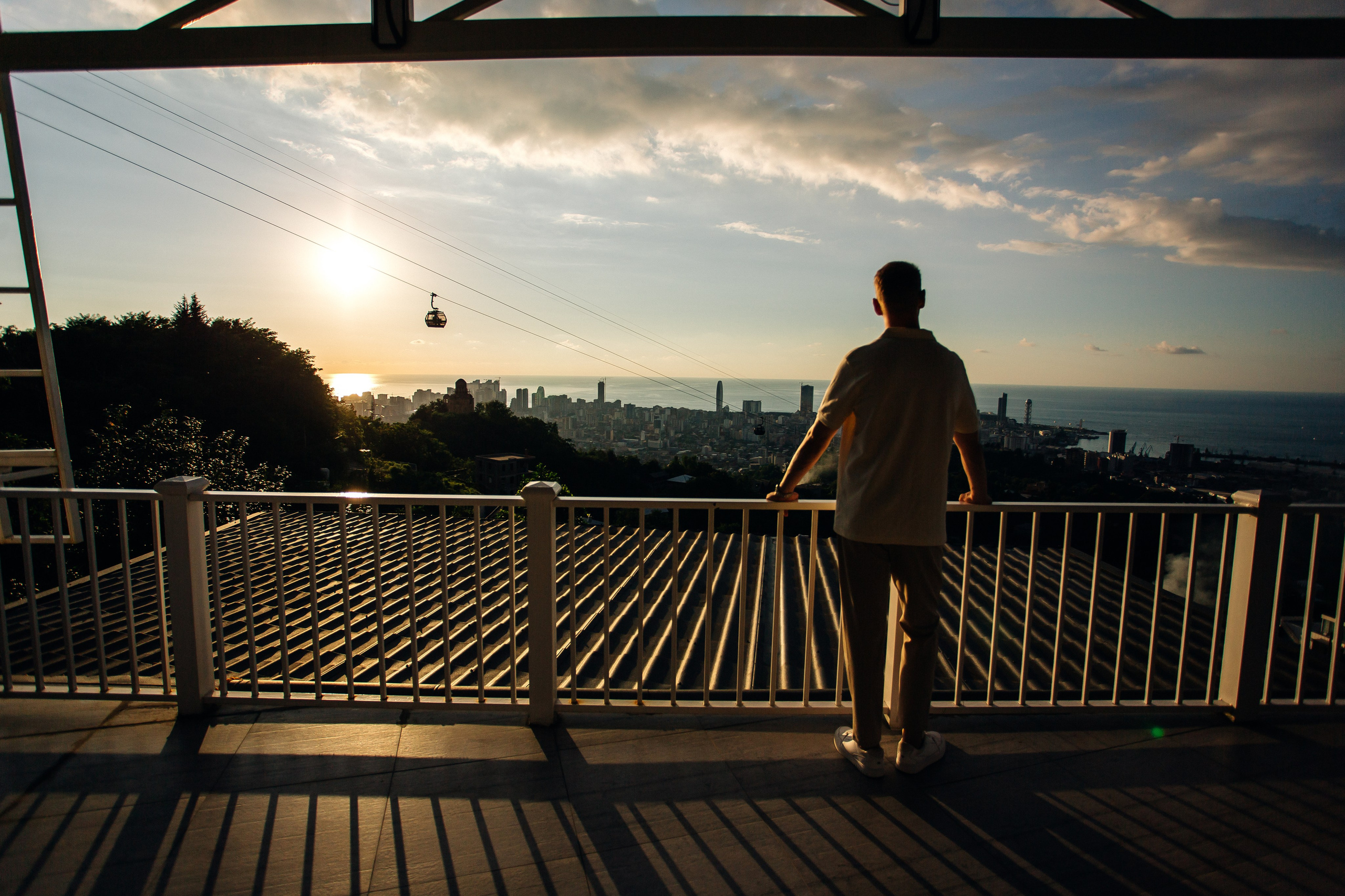 Алексей. Фотосессия в отеле и в горах. Фотограф Батуми | Lera Rawlick