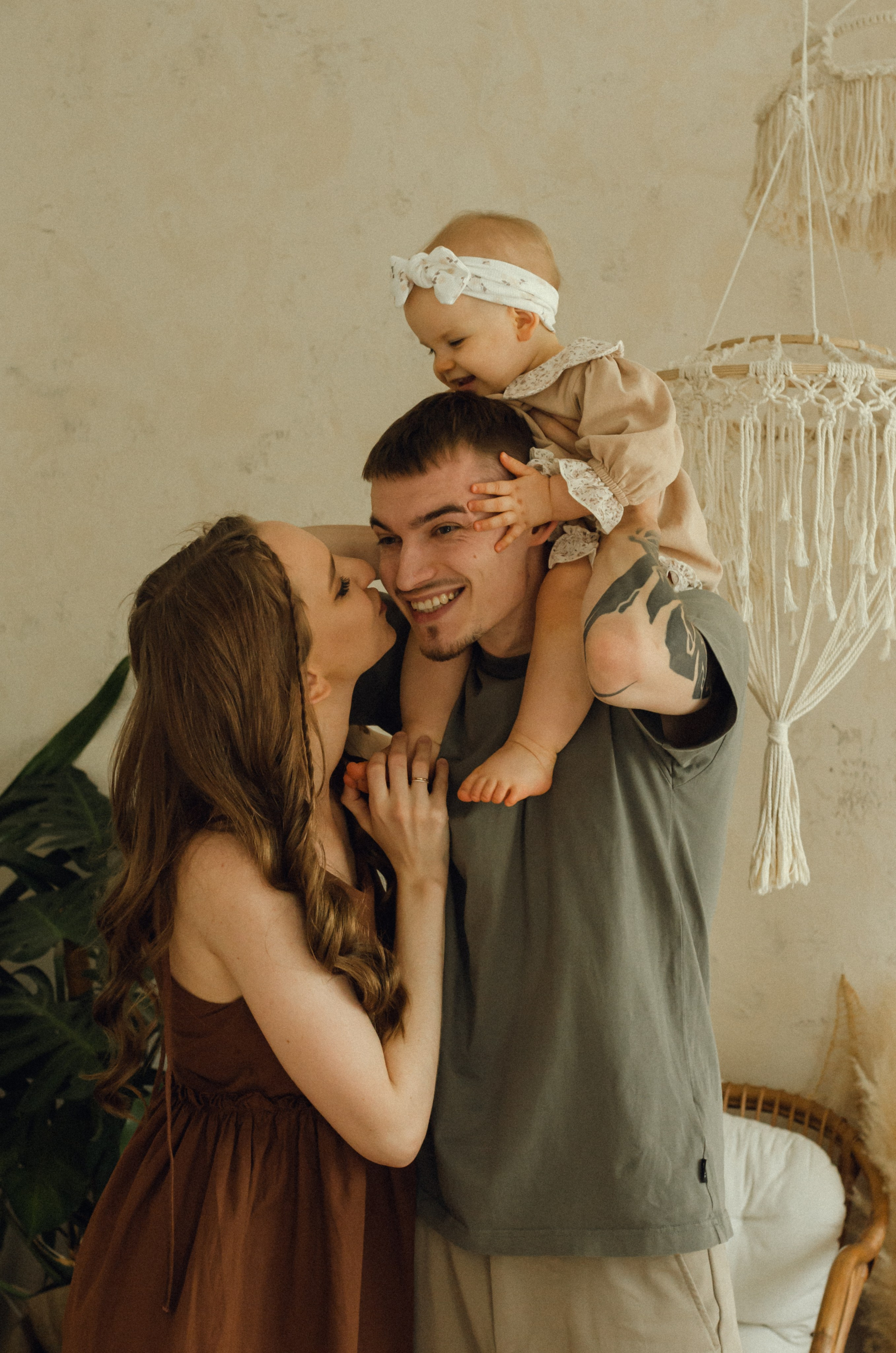 Настя, Сева и маленькая Софа. Семейный фотограф в Барнауле Ирина Ястребова