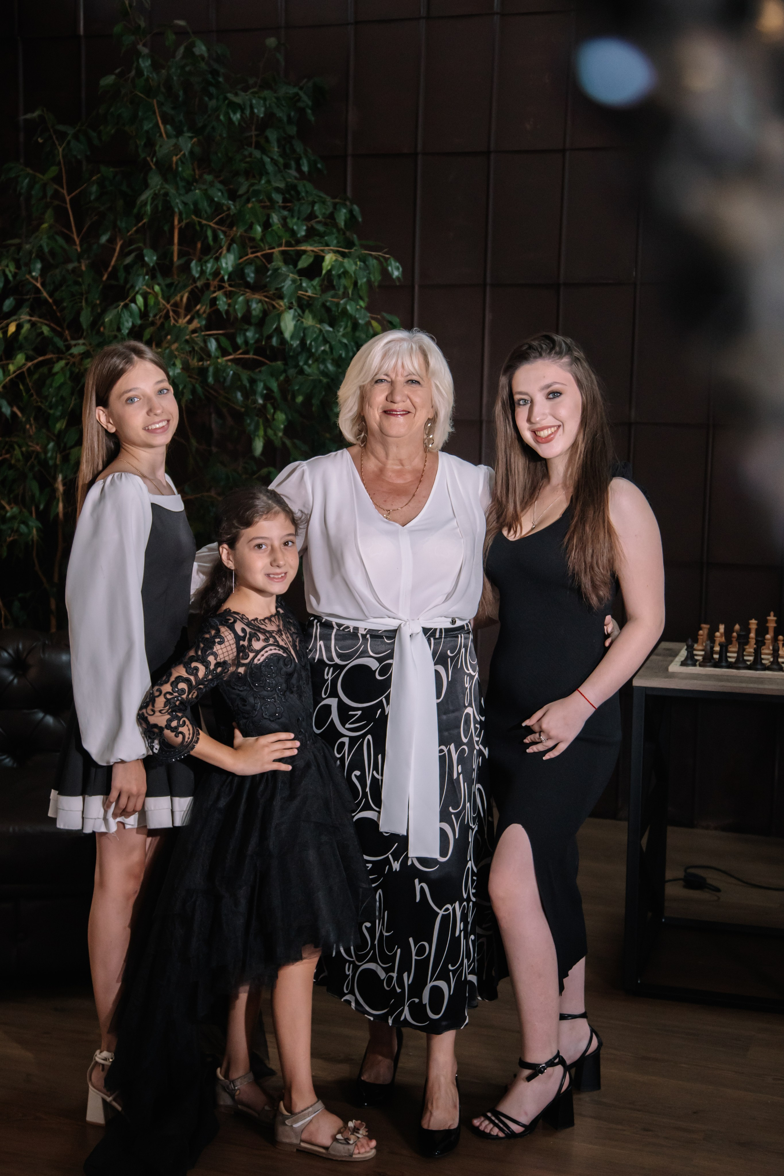 СТУДИЙНАЯ СЕМЕЙНАЯ ФОТОСЕССИЯ. Семейный фотограф в Сочи, Лоо, Дагомысе, Вардане Кучумова Олеся