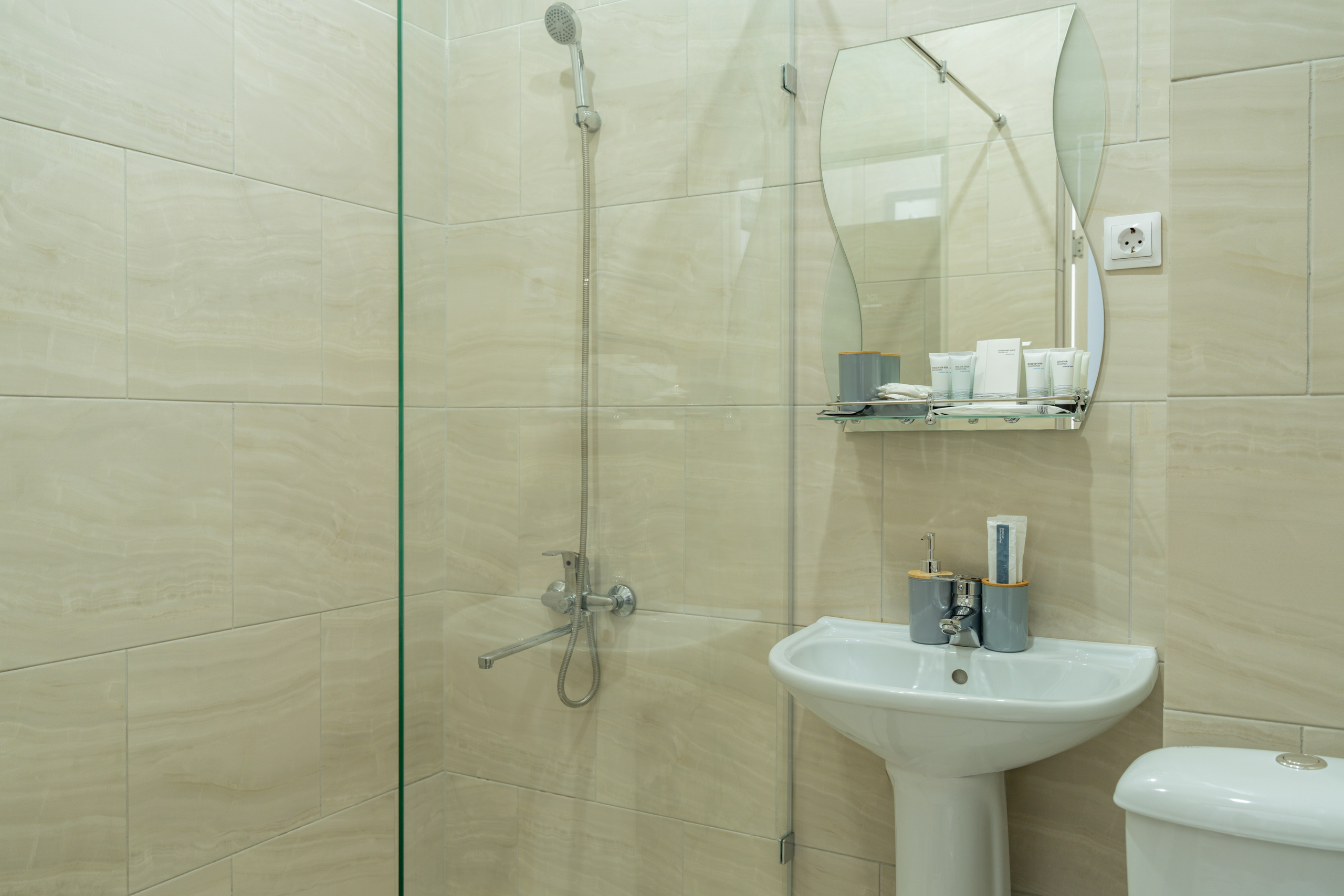 Грейс Бриз. Главная