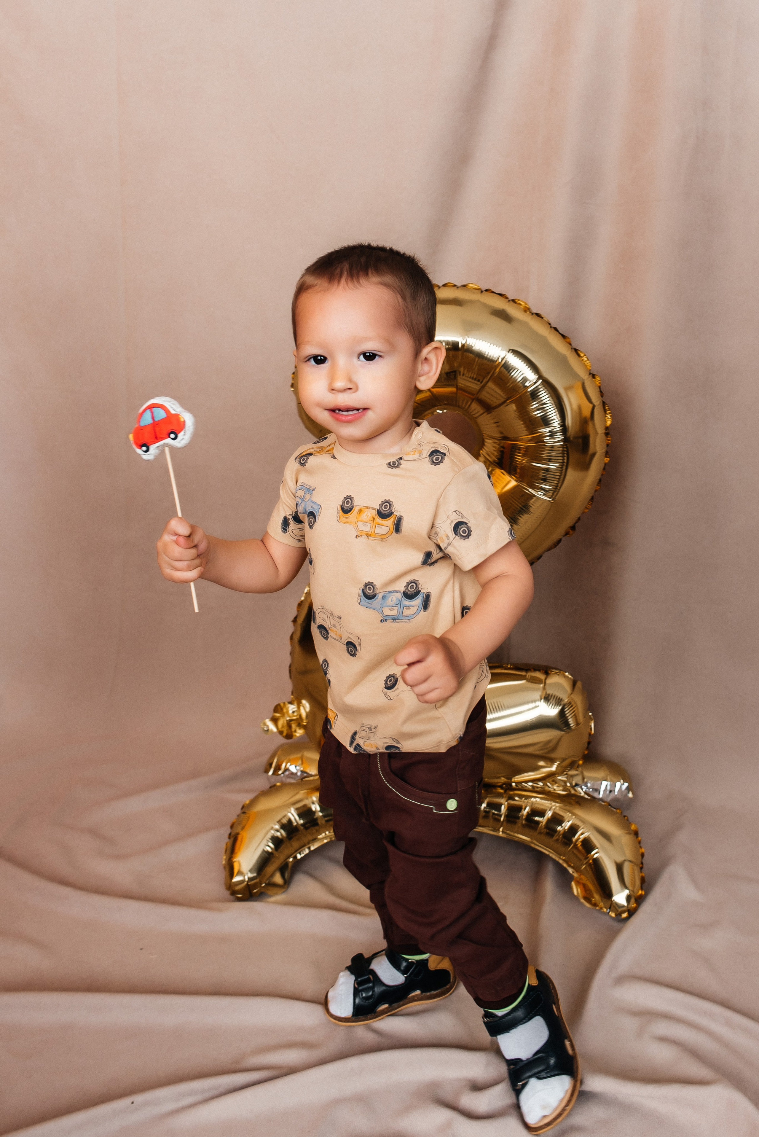 С днем рождения, Мирон. Детский и семейный фотограф выпускной альбом Приморско-Ахтарск