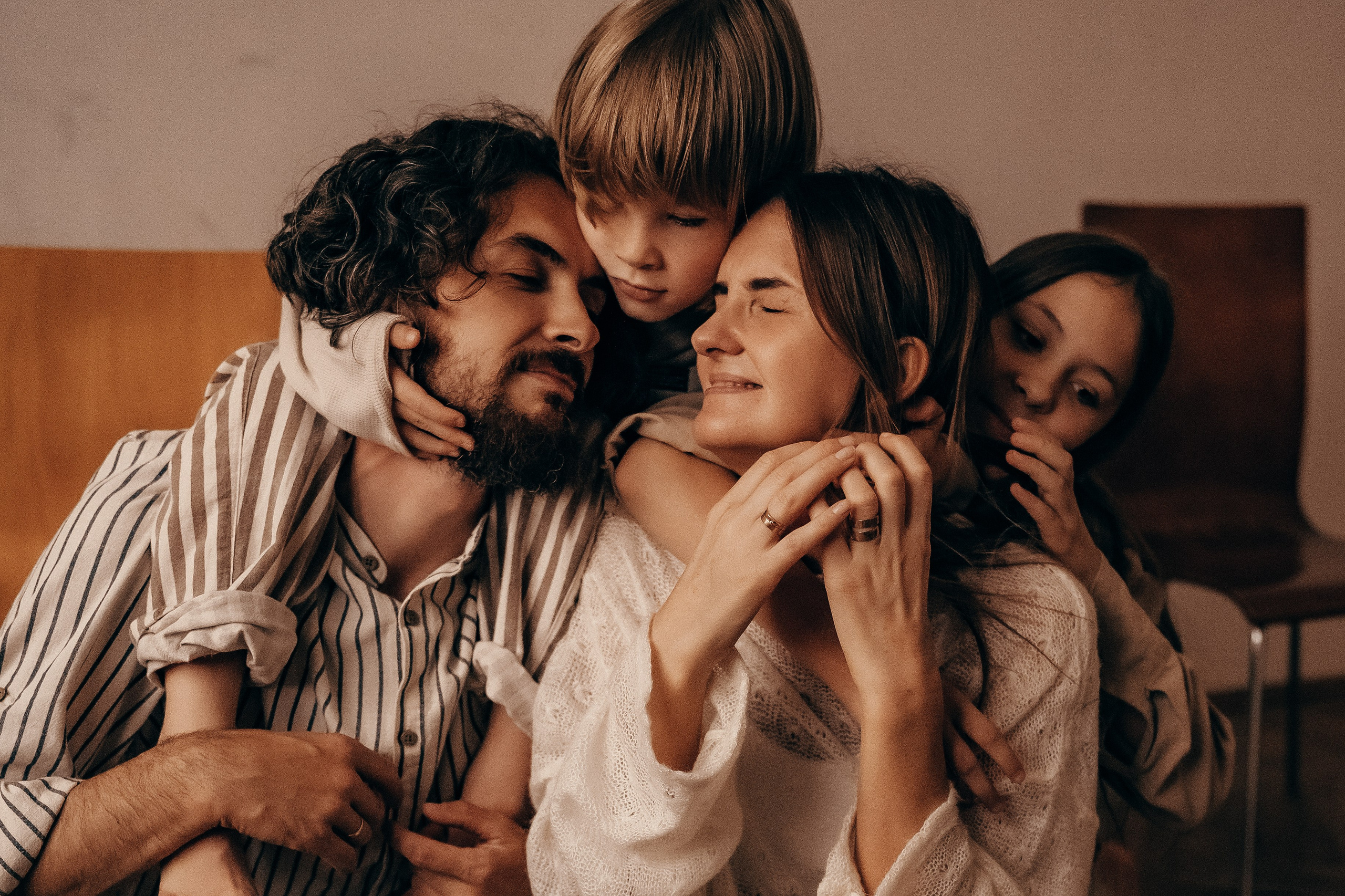 Объятья и немного баловства. Главная