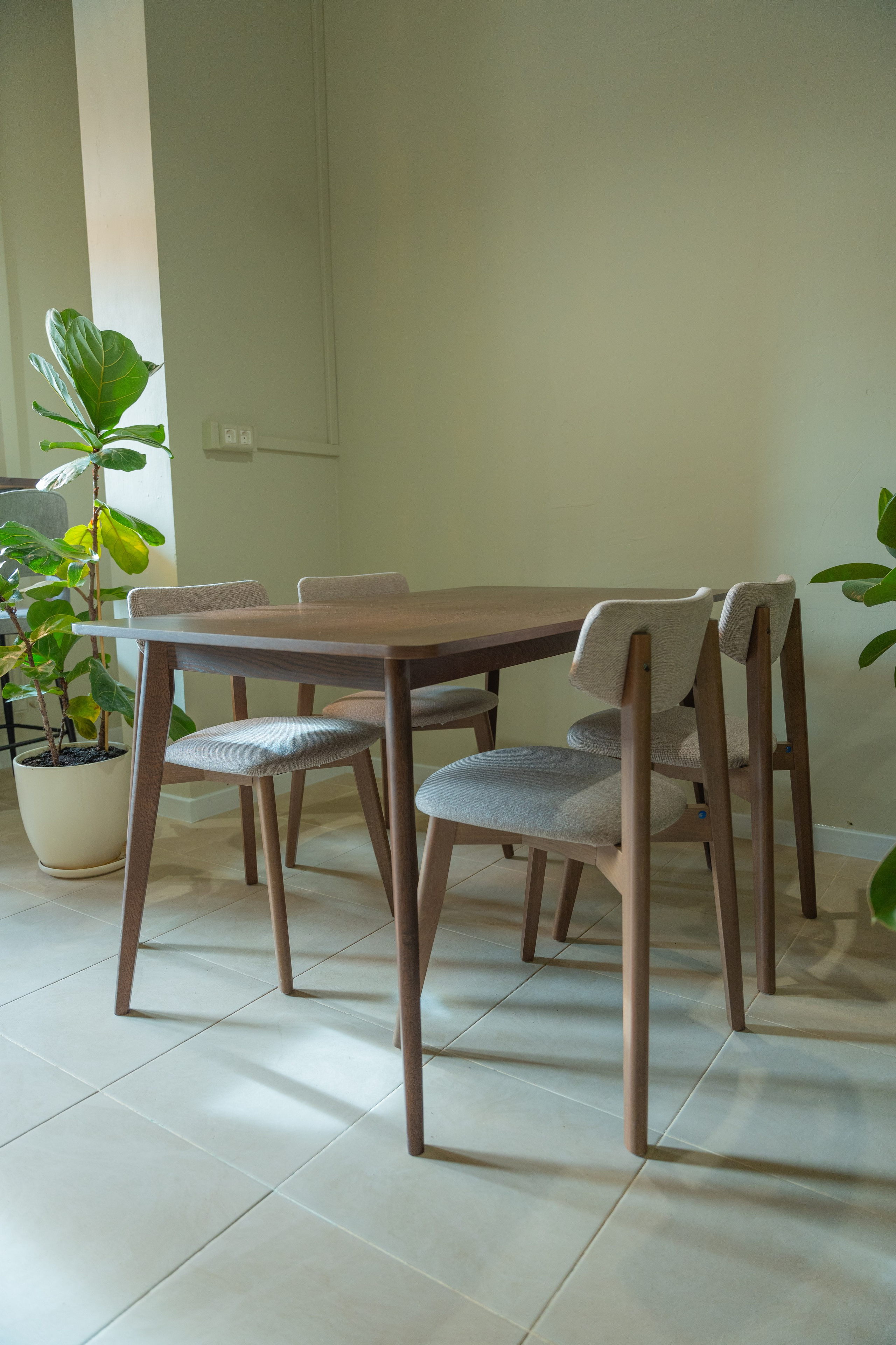 Интерьерная фотосъемка кофейни Love and Coffee — уютное место в Краснодаре Профессиональная фотосъемка интерьера кофейни в Краснодаре — Love. Шедевры для Вас! Фотограф и Видеограф в Краснодаре Пахиев Руслан