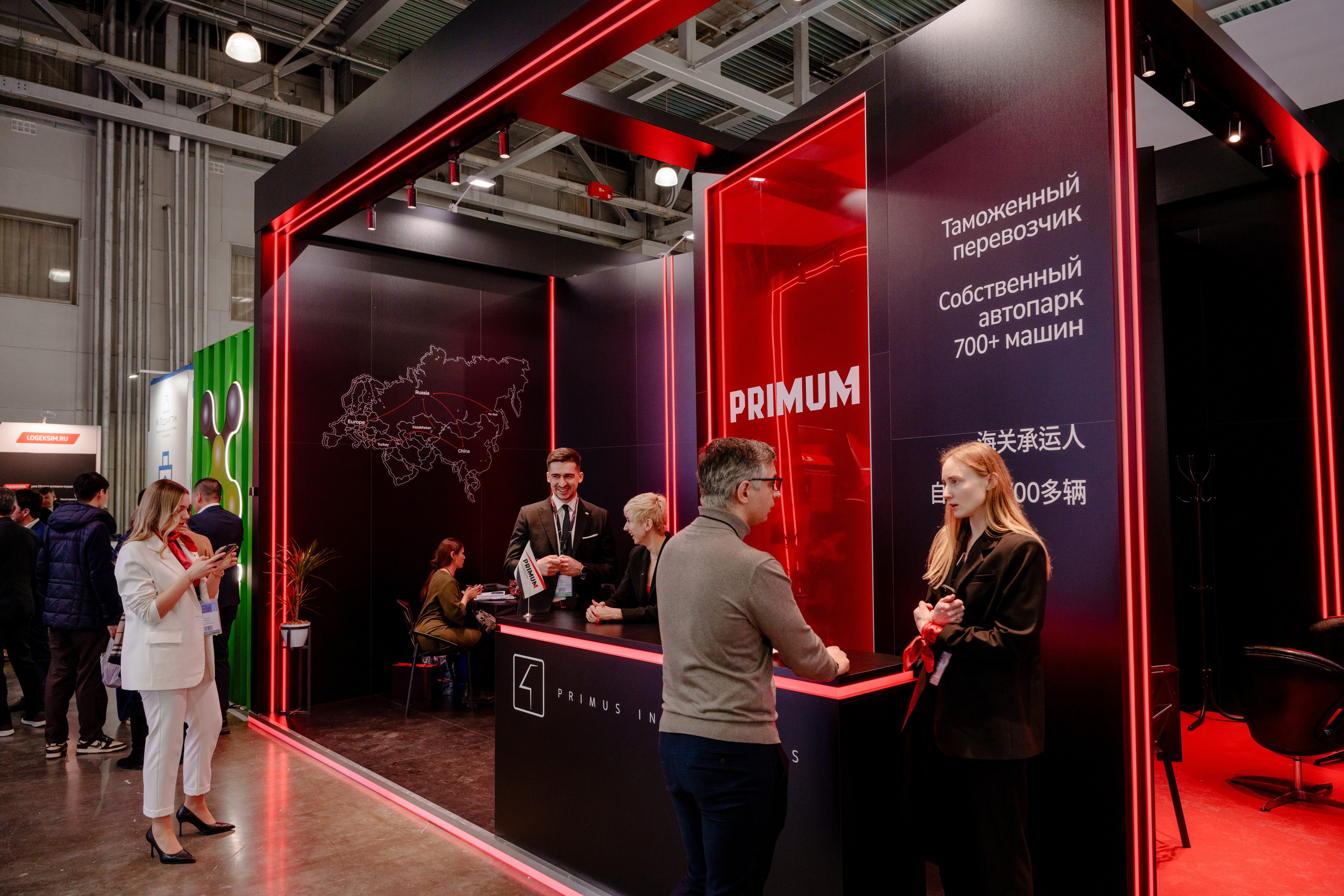 Репортажный фотограф на экспо Крокус. Репортажный фотограф Москва Сергей Дружинин