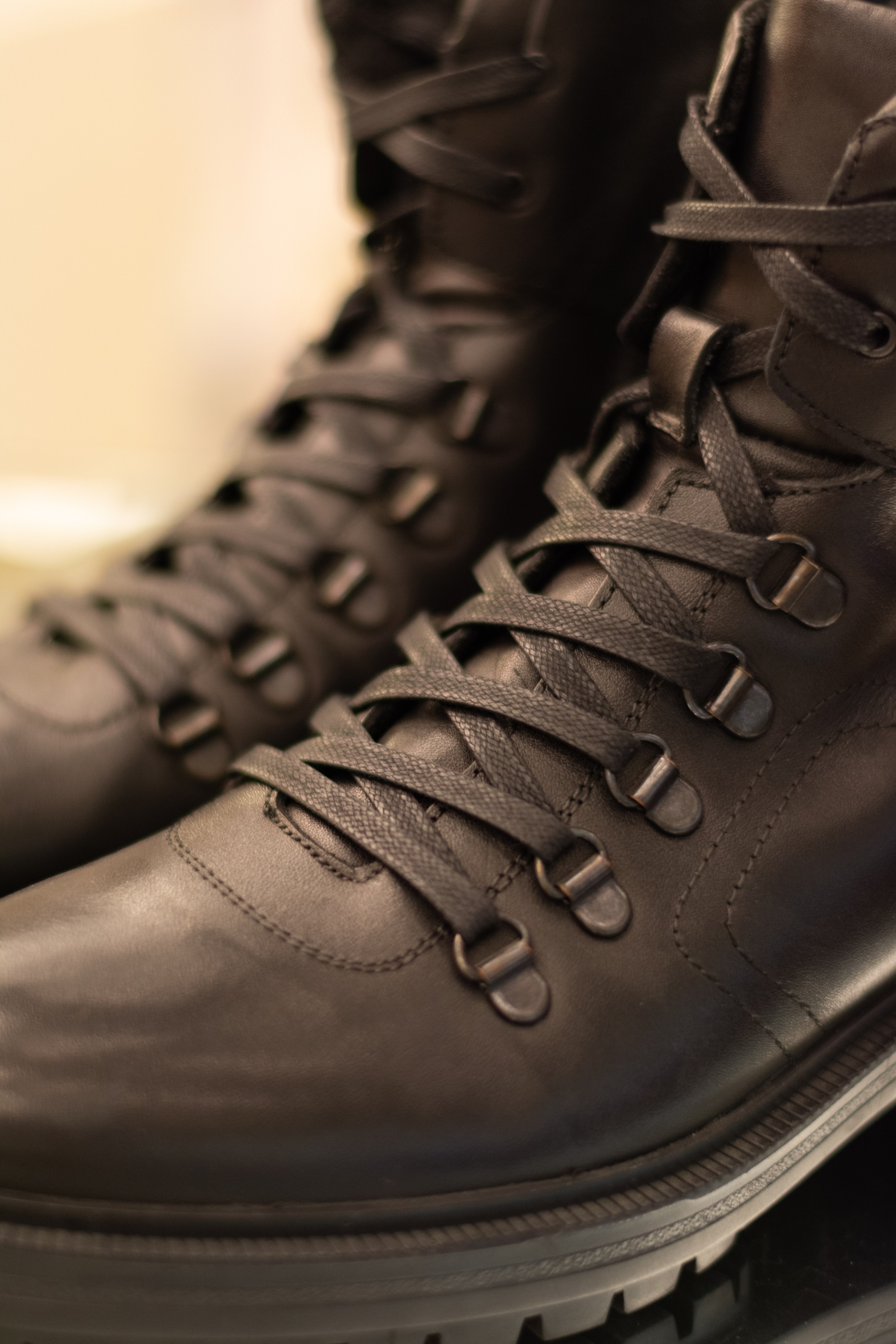 Для организаций. Предметная фотосессия для обувного магазина Capsula. Фотограф/видеограф Богдан Голованов