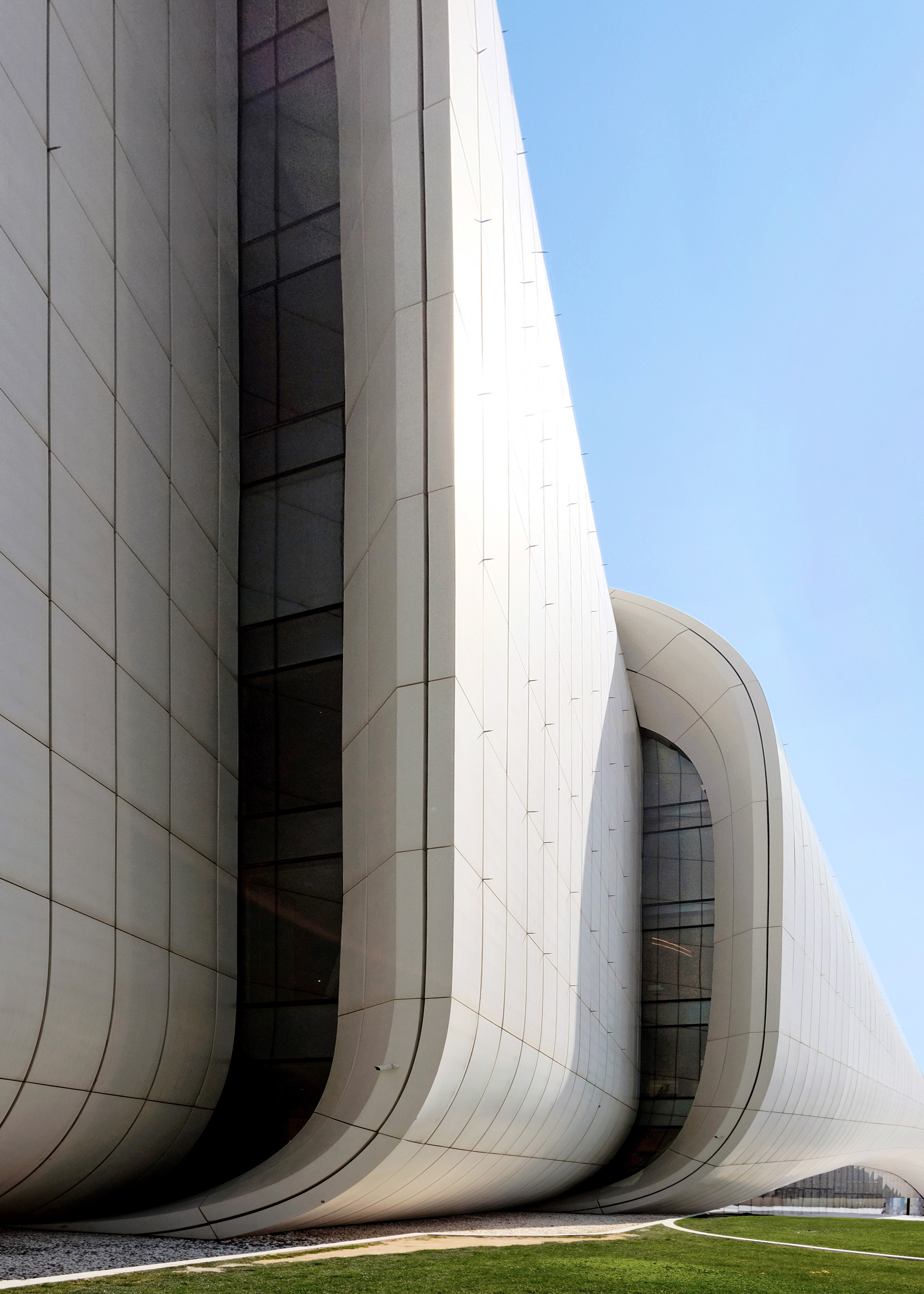 Zaha Hadid Baku Aliev Center. Интерьерный архитектурный фотограф | interior architectural photographer