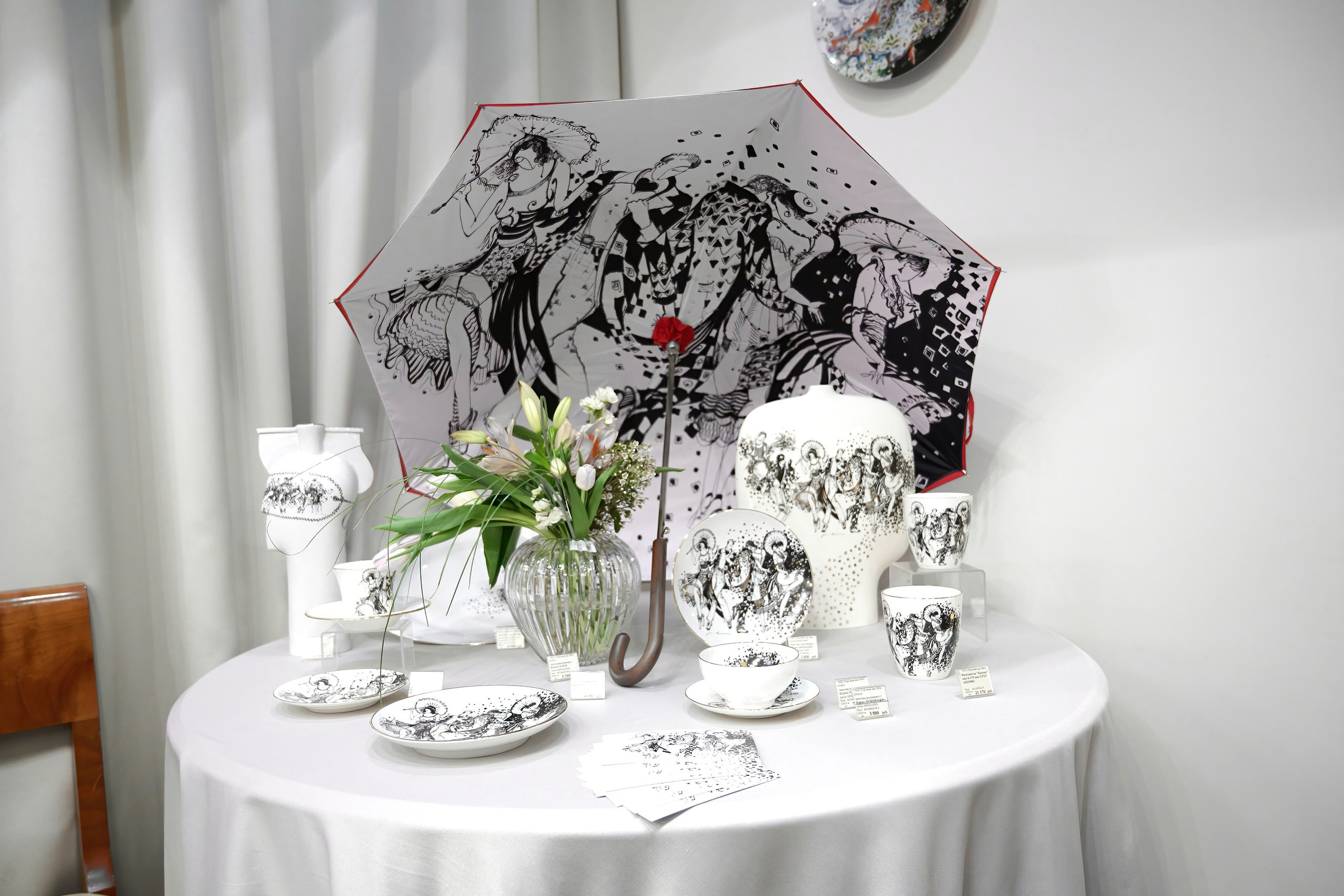 Императорский фарфоровый завод и Misha Lenn. 2022. Дима Бабушкин. Фотограф. Подиум. Репортаж. Творчество. Дорого