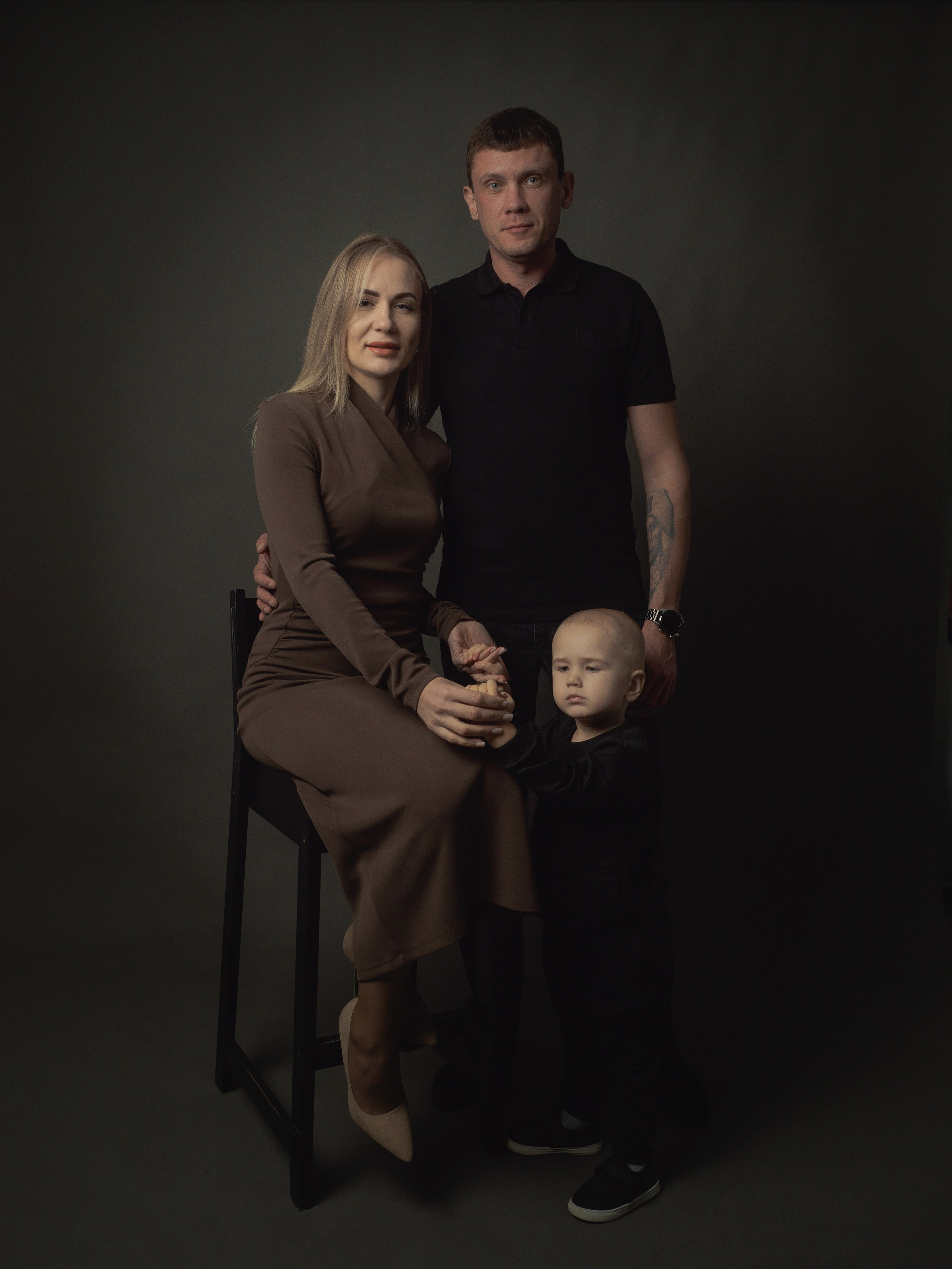 Семейный художественный фотопортрет в Краснодаре