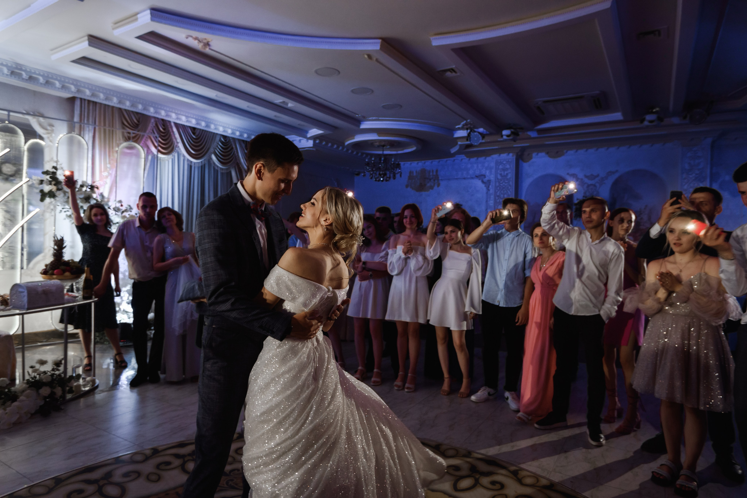 B & A. Свадебный фотограф в г. Астрахань. Так же выезжаю в другие города