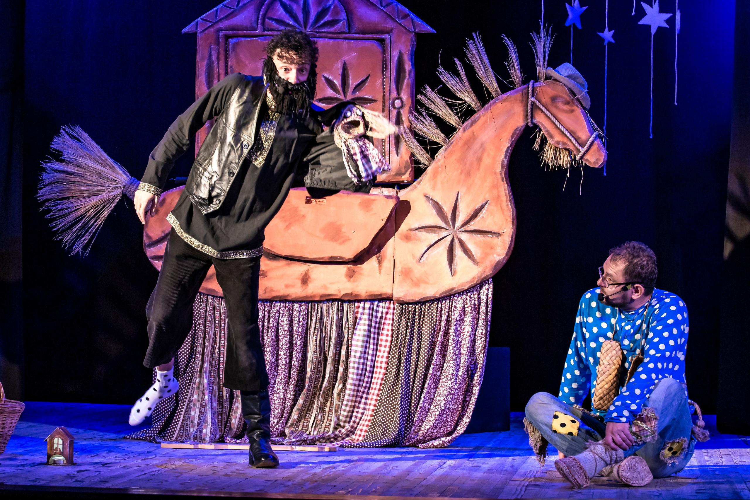 Лапотные сказки спектакль театра Саквояж. Фотограф в Сочи Юрий Шептаев