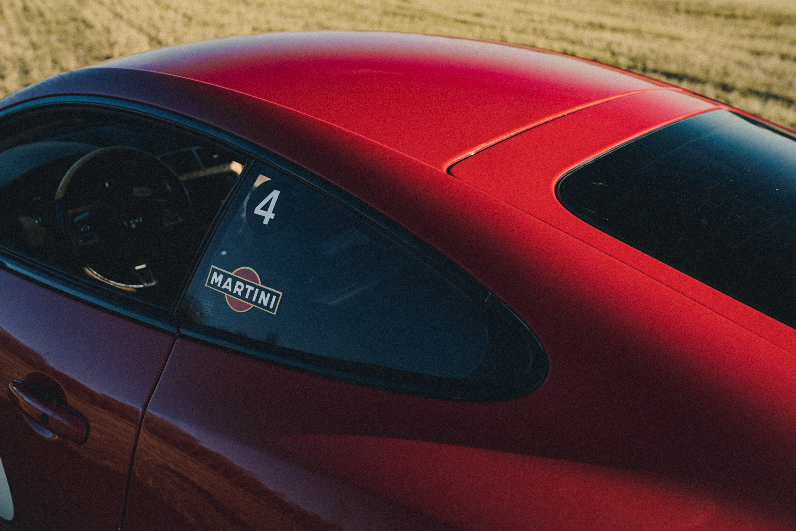 Автомобильная фотосессия Jaguar XK + портрет владельца. Фотограф Илья К. в Москве