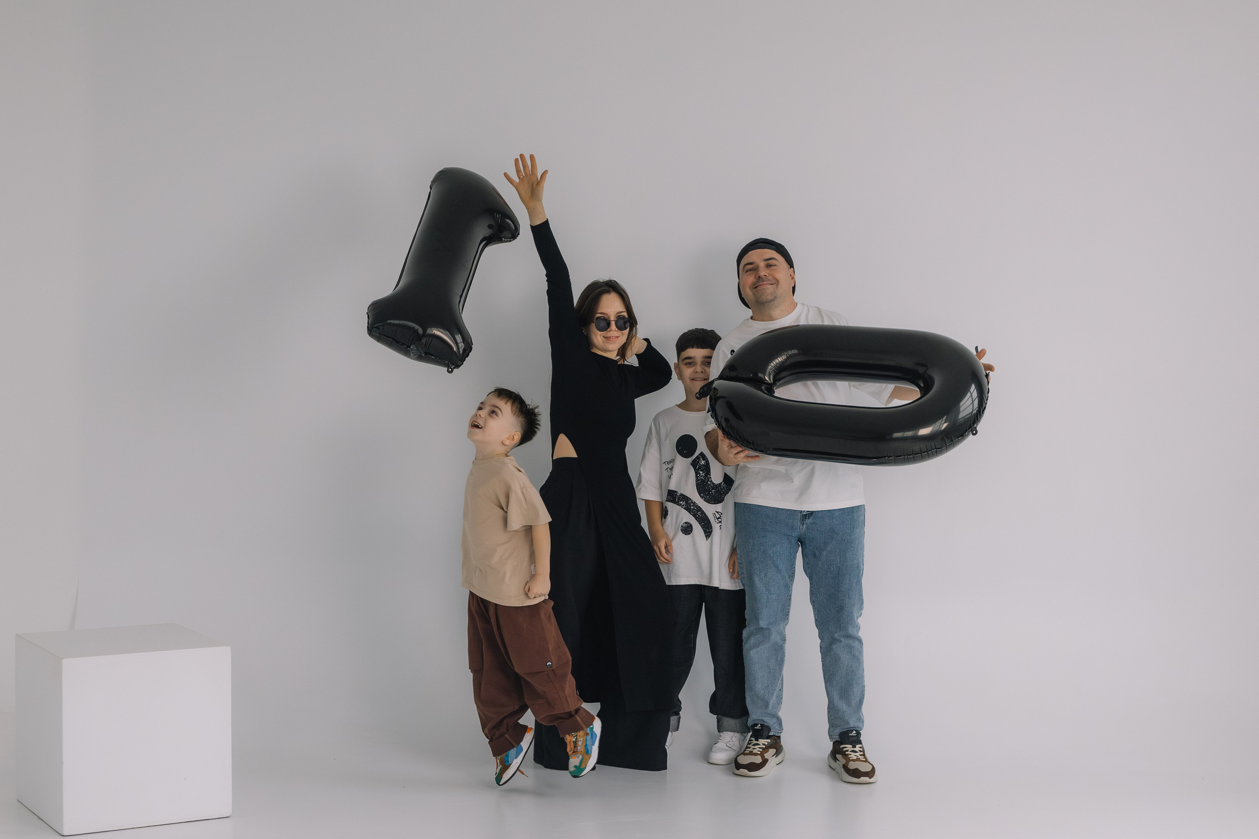 Жора, Ксюша, Владимир и Никита. Семейный фотограф в Волгограде Надежда Головко