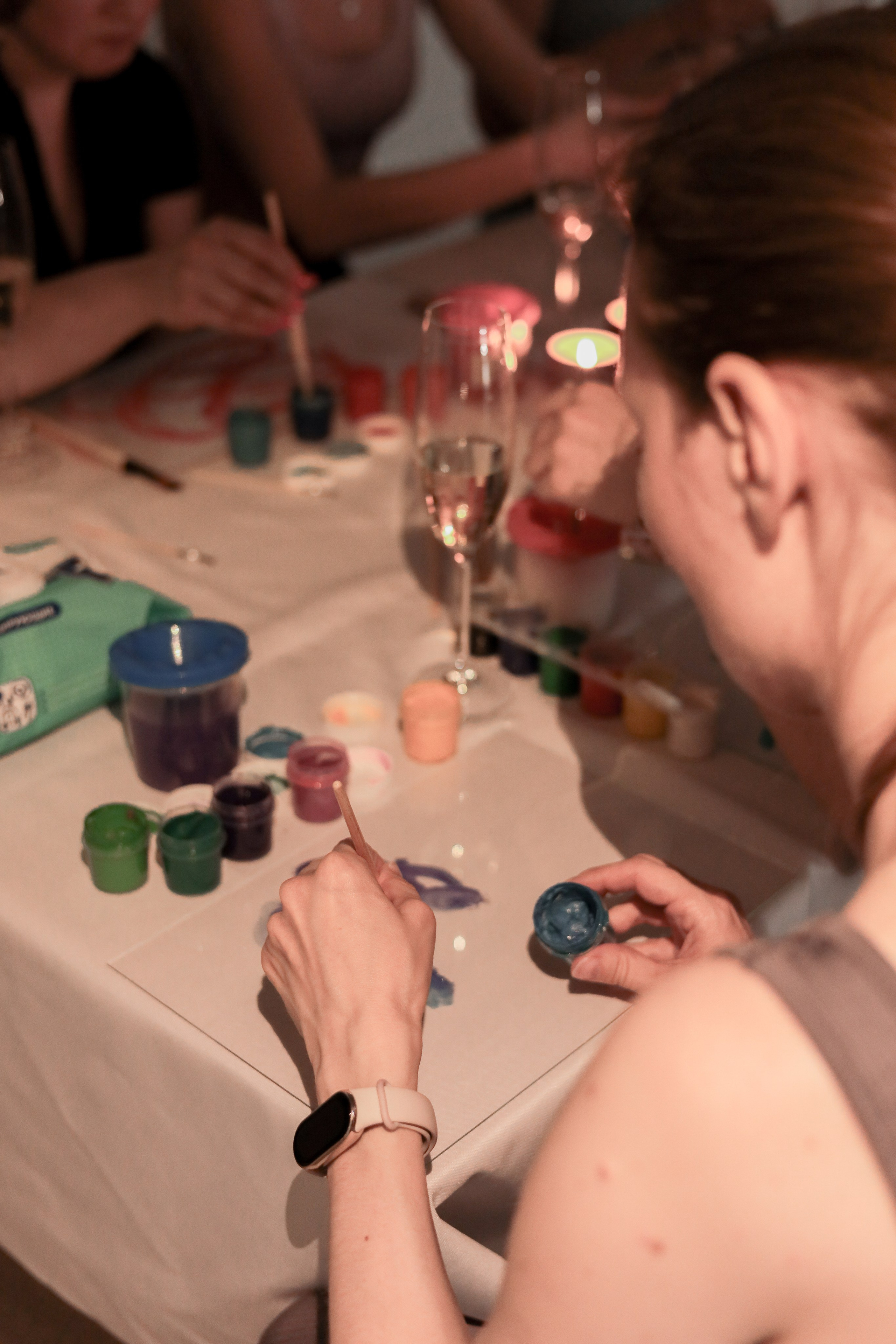 Арт-терапия + аэройога. Фотограф Надршина Лилия