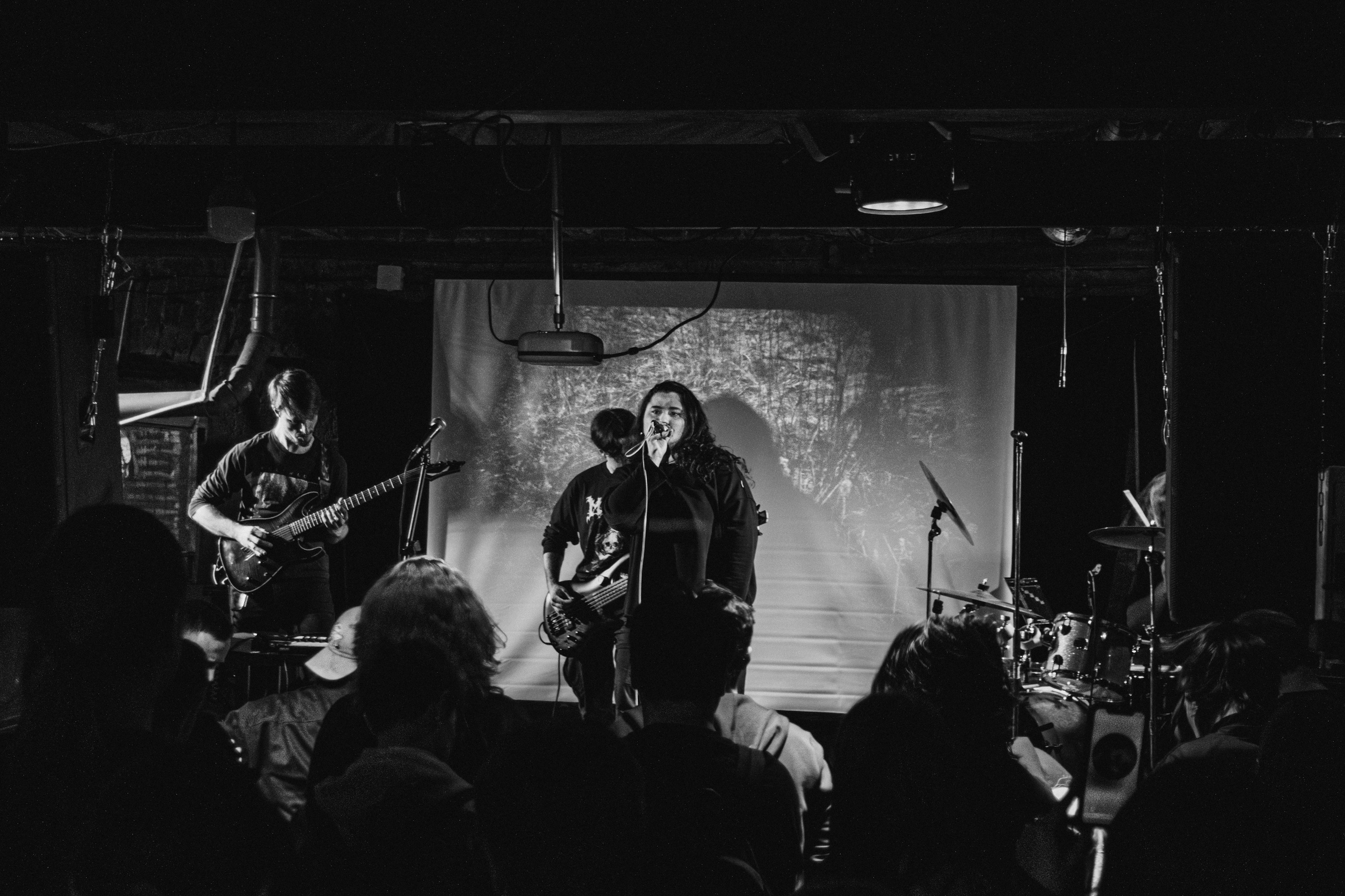 Lowfloor & Smyčka & Supruga 30.10.2025. Репортажный фотограф в Москве Legiodot