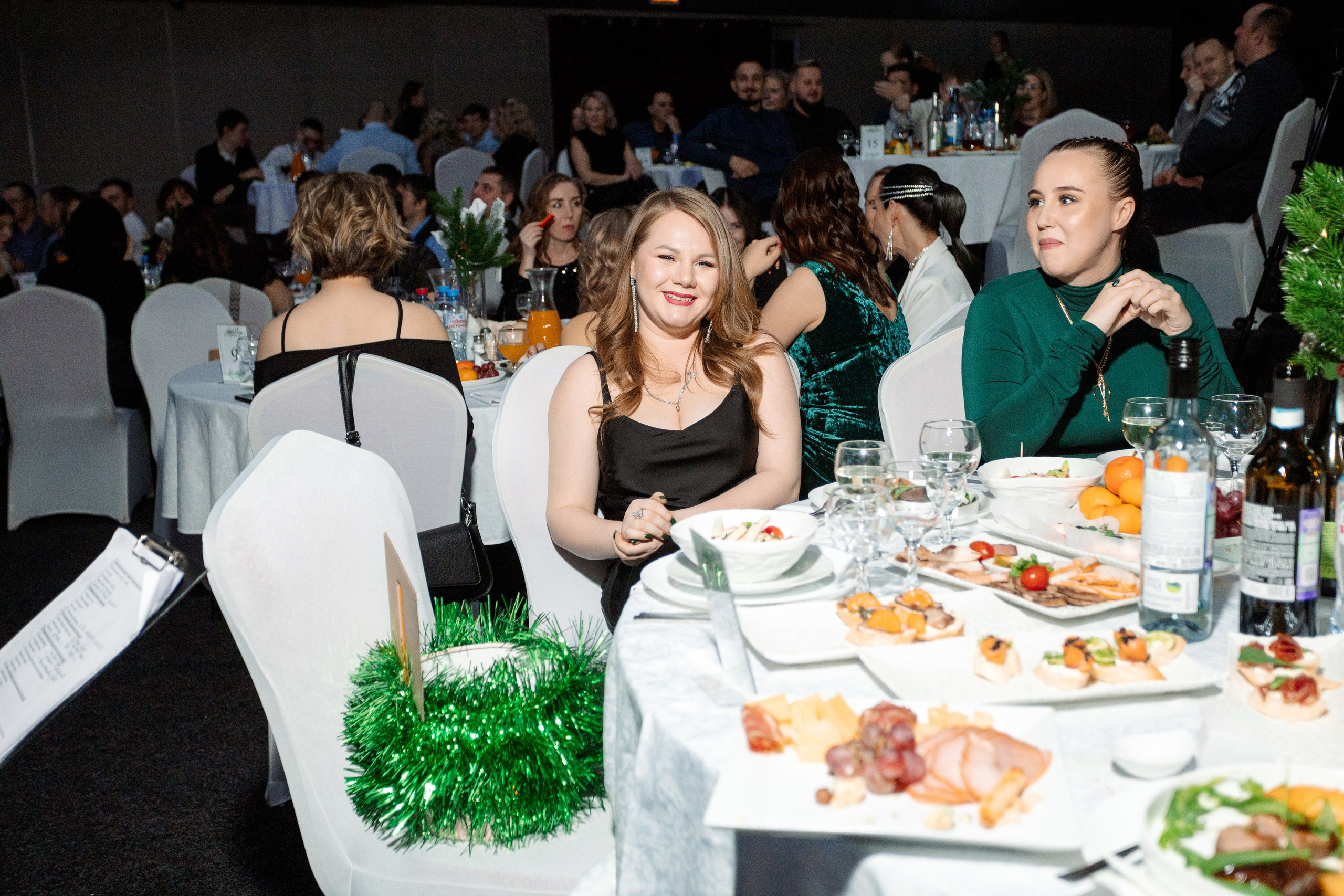 РЕПОРТАЖ: НОВЫЙ ГОД В ДК МЕТАЛЛУРГ. Профессиональный фотограф в Ижевске Леша Петров