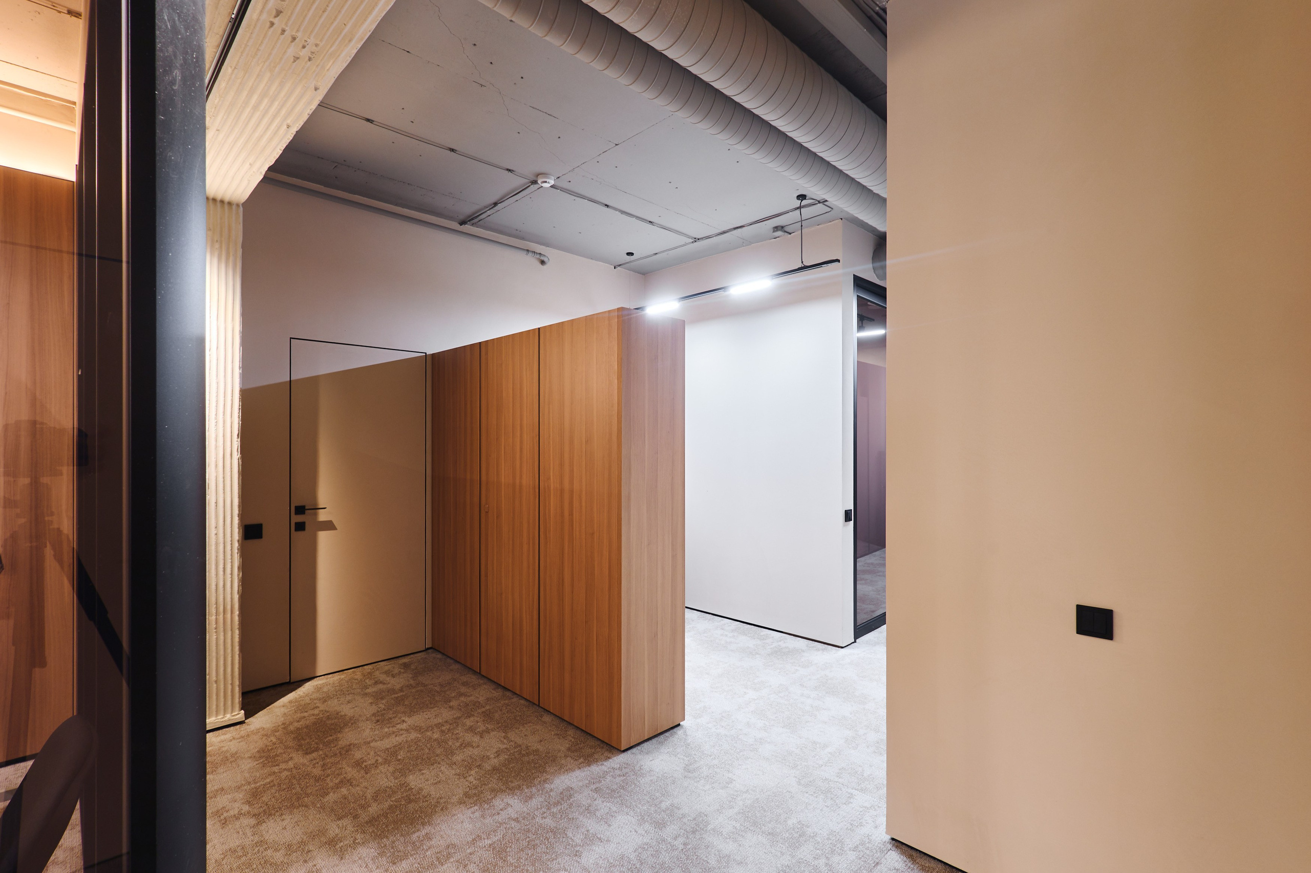 Офис ТОЛК. Бизнес портрет Аэросъемка Интерьерная съемка Тюмень