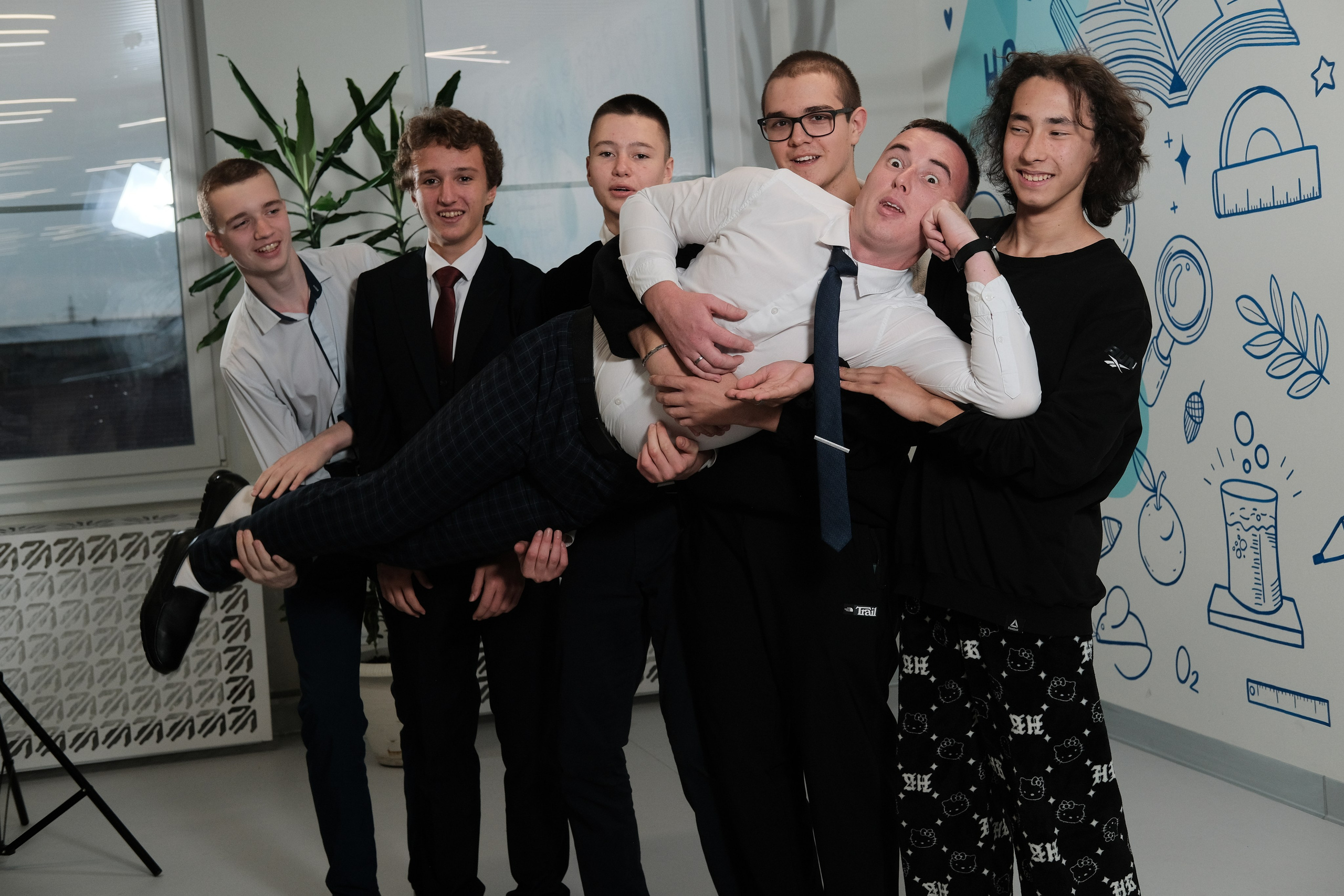 Выпускники. Фотограф Елена Дегтярева. Семейная, детская и школьная фотография в Тюмени. Яркие и живые снимки, которые сохранят историю вашей семьи