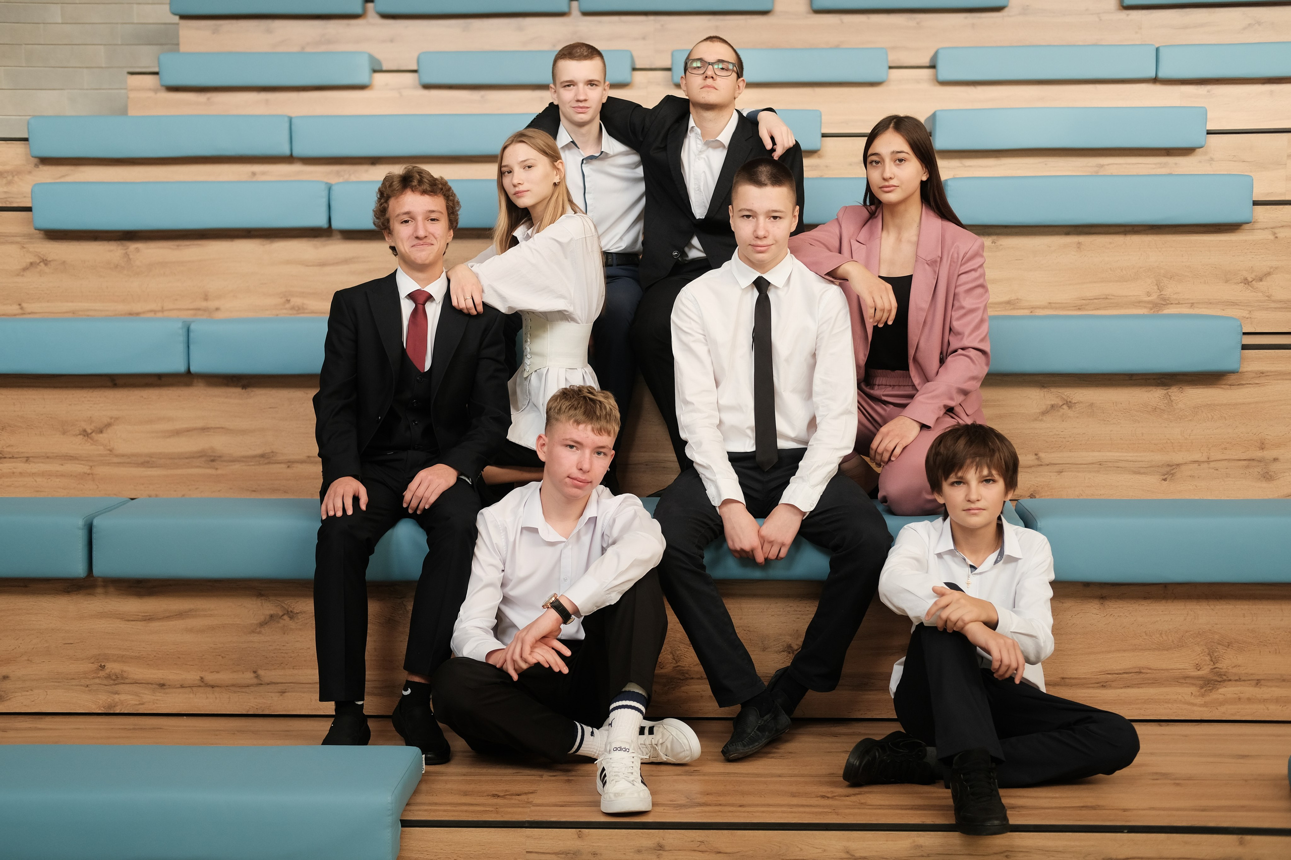 Выпускники. Фотограф Елена Дегтярева. Семейная, детская и школьная фотография в Тюмени. Яркие и живые снимки, которые сохранят историю вашей семьи