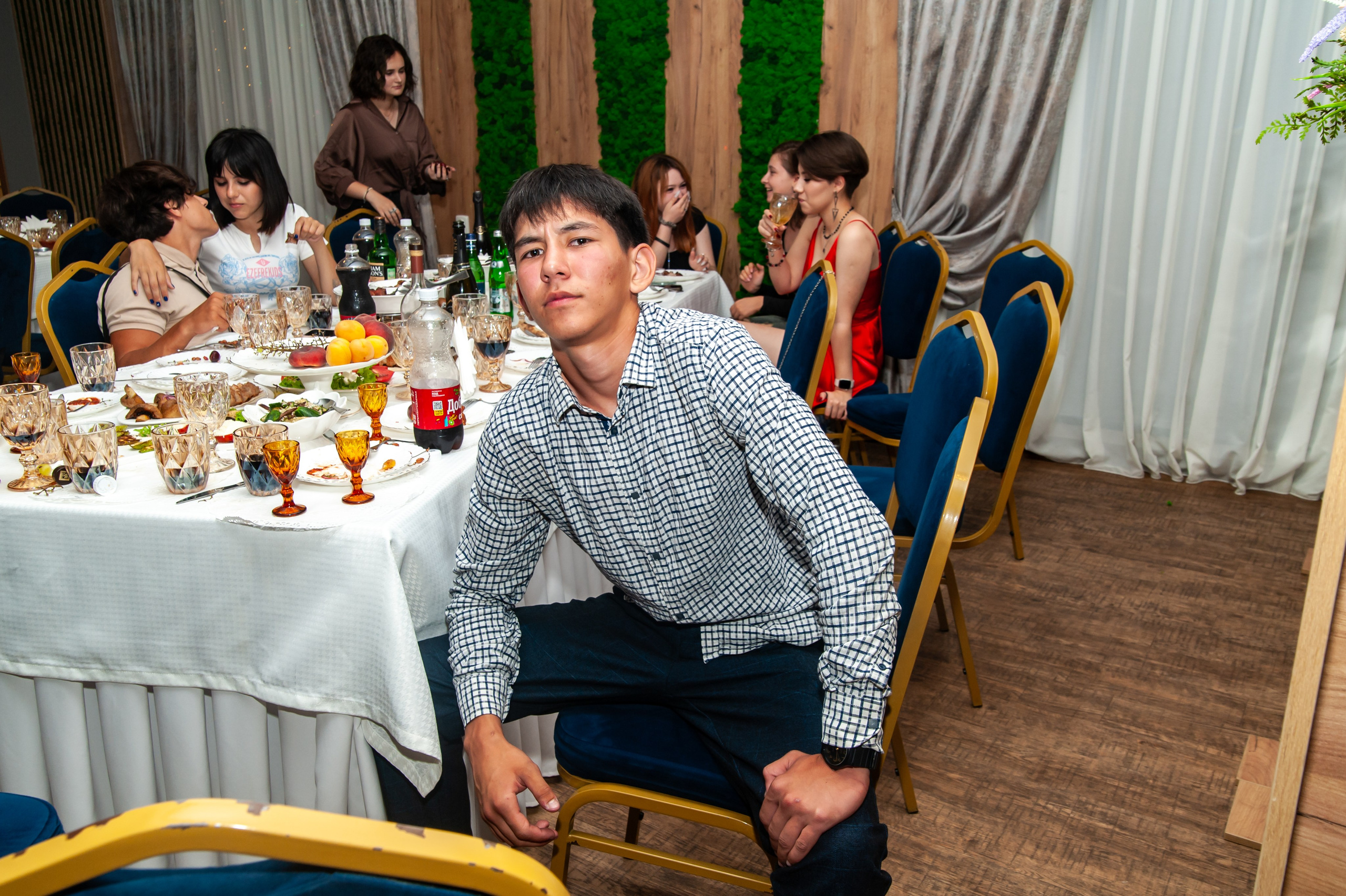 Выпускной МАОУ СОШ № 17 им. Эдуарда Есаяна. Свадебный и семейный фотограф Денис Лукьянов в Краснодаре, Краснодарском крае и Республике Крым