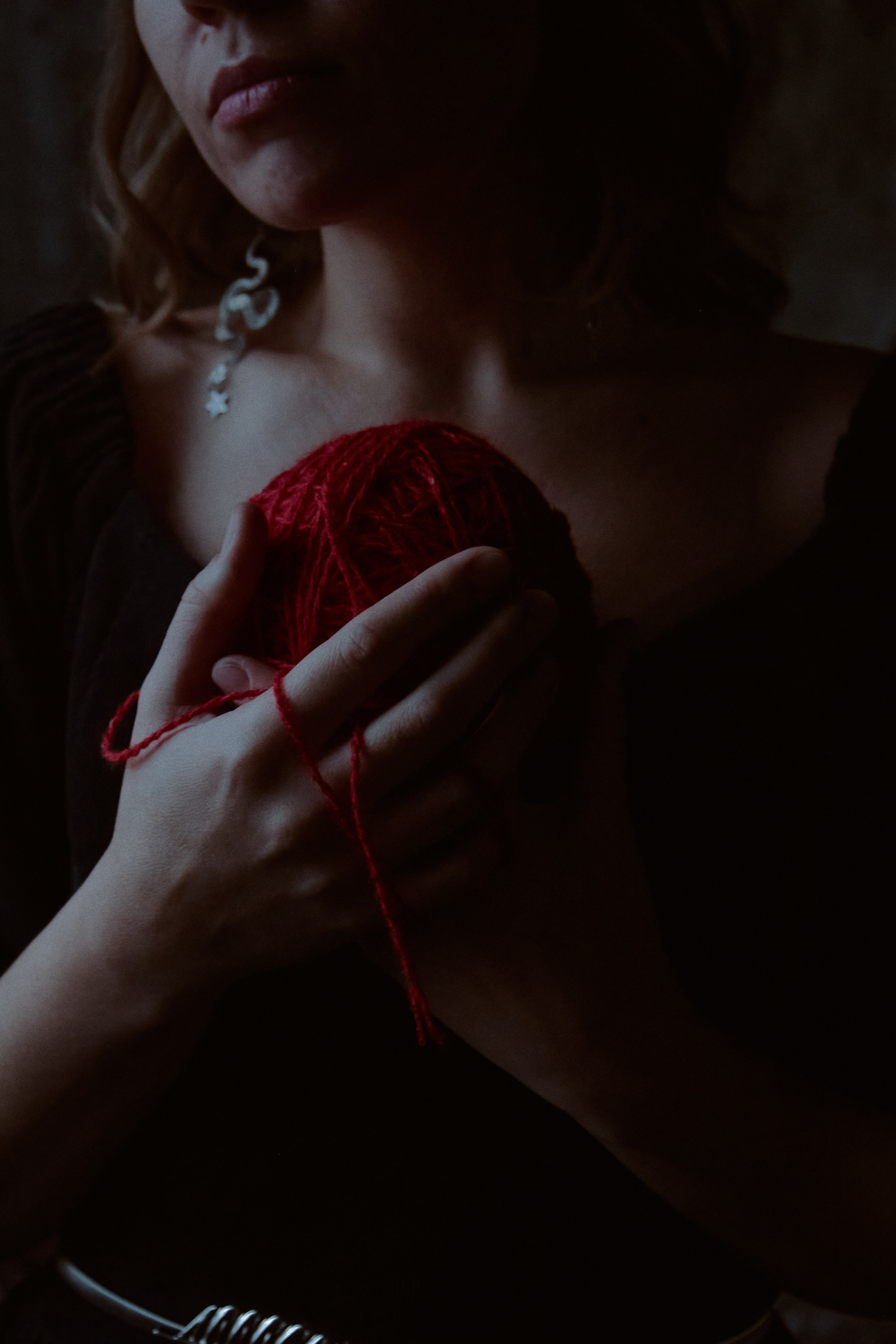 Тень. Фотограф лавстори Москва/МО Приятелева Ангелина