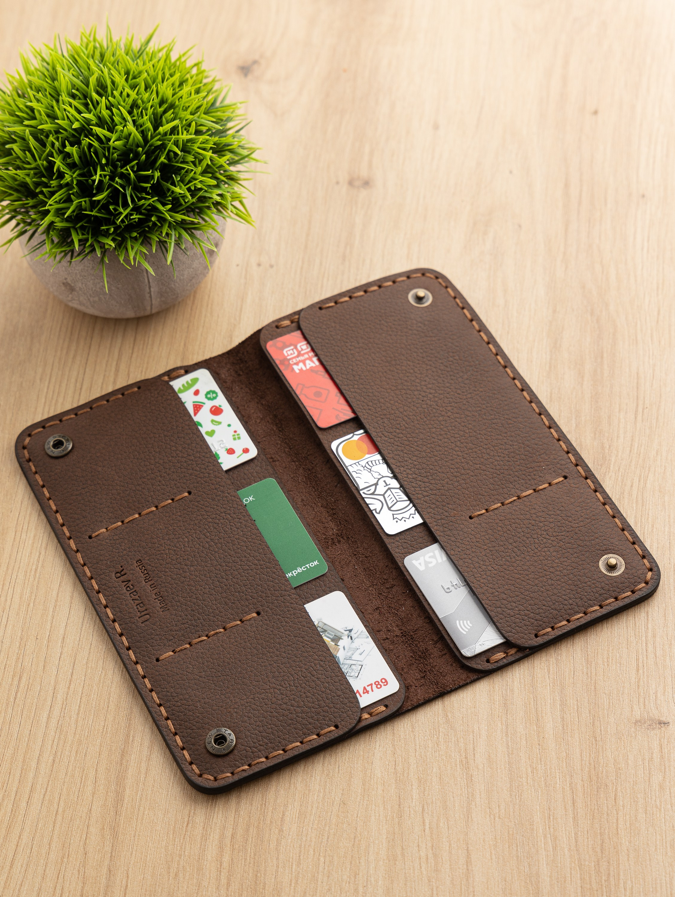 Фотосъемка кожаных изделий для маркетплейсов. Алексей Темнов — фотограф в Пятигорске