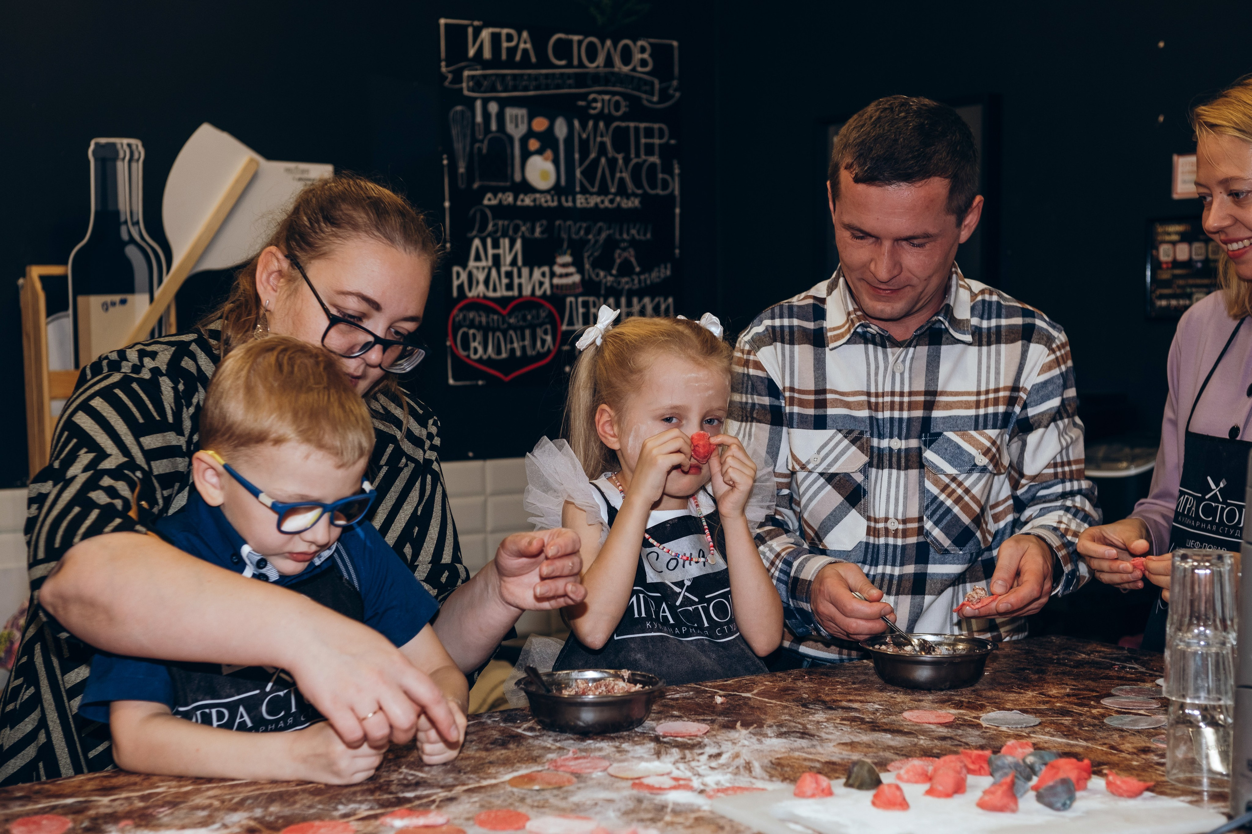 Игра столов. Фотограф в Санкт-Петербурге Кристина Брянская