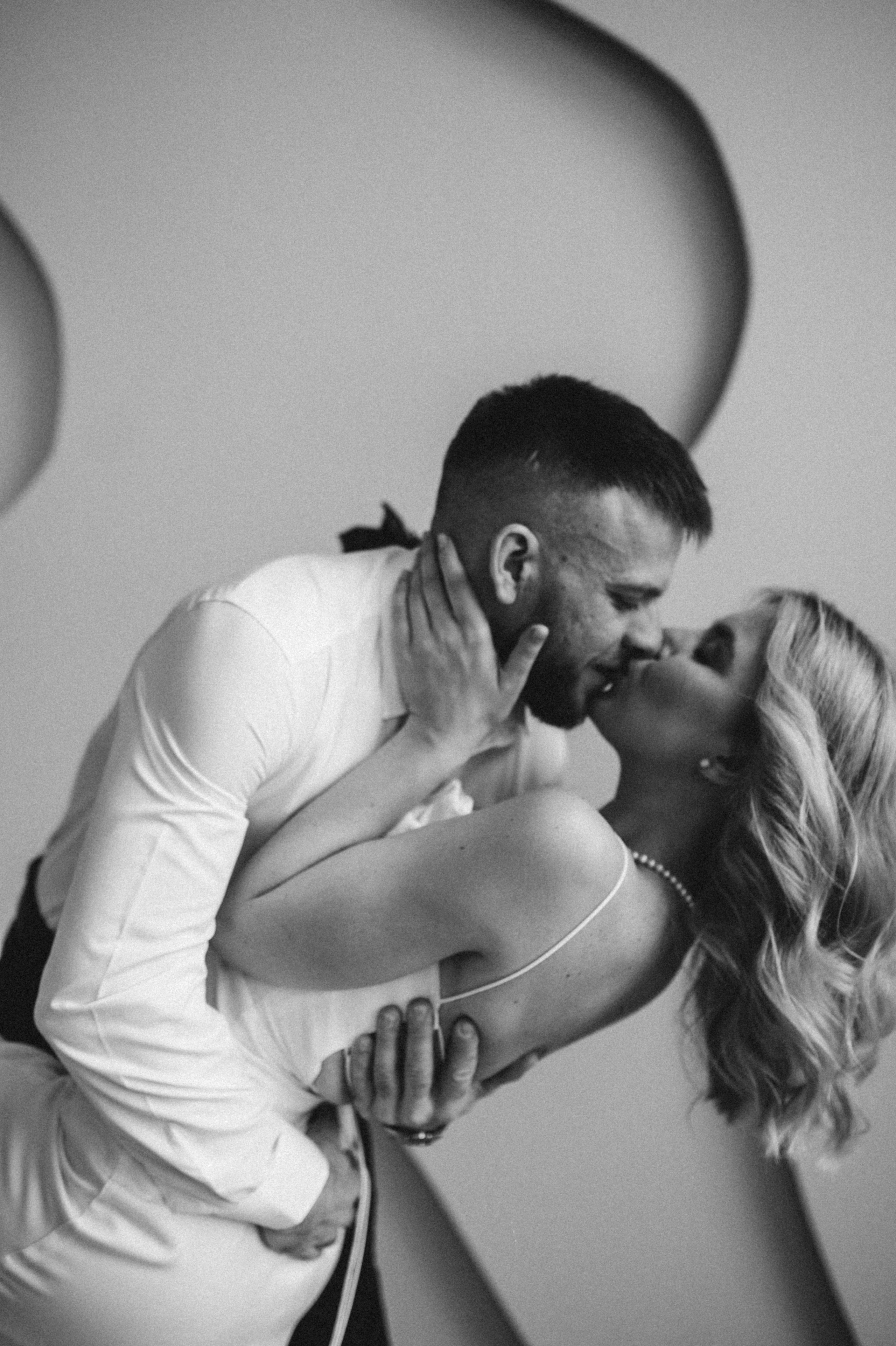 Коля и Алёна в студии. Семейный и свадебный lifestyle-фотограф в Москве Мария Петрова