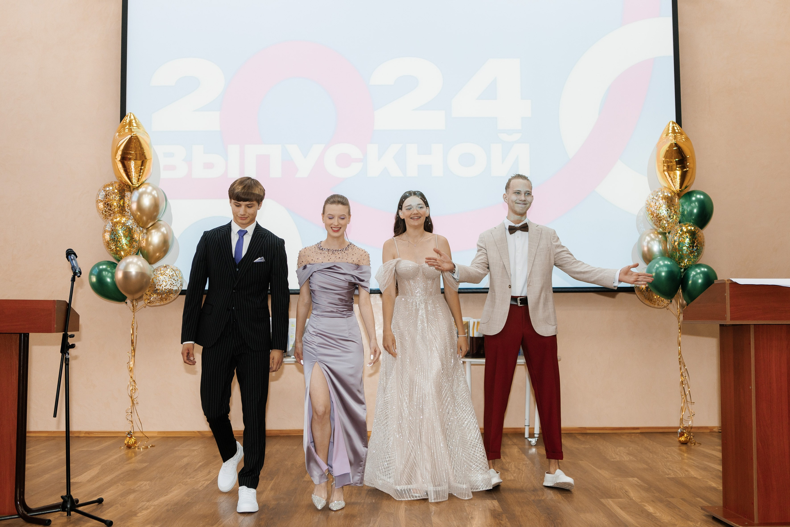 Выпускной Гимназия 12 2024 г. Свадебный и портретный Фотограф в Липецке Дмитрий Котюков