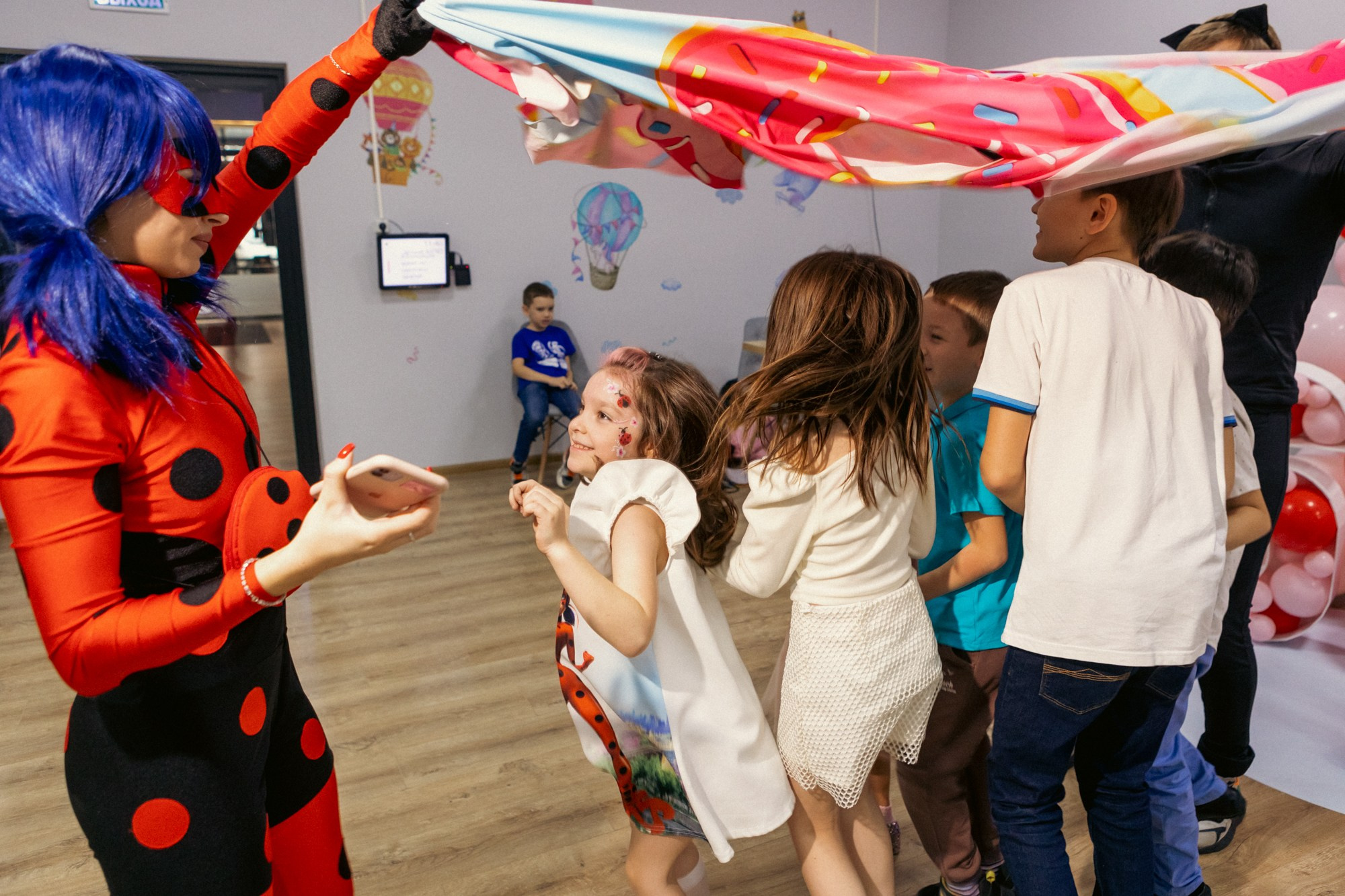 День Рождения в Территории Фитнеса. Фотограф в Оренбурге. Профессиональный фотограф