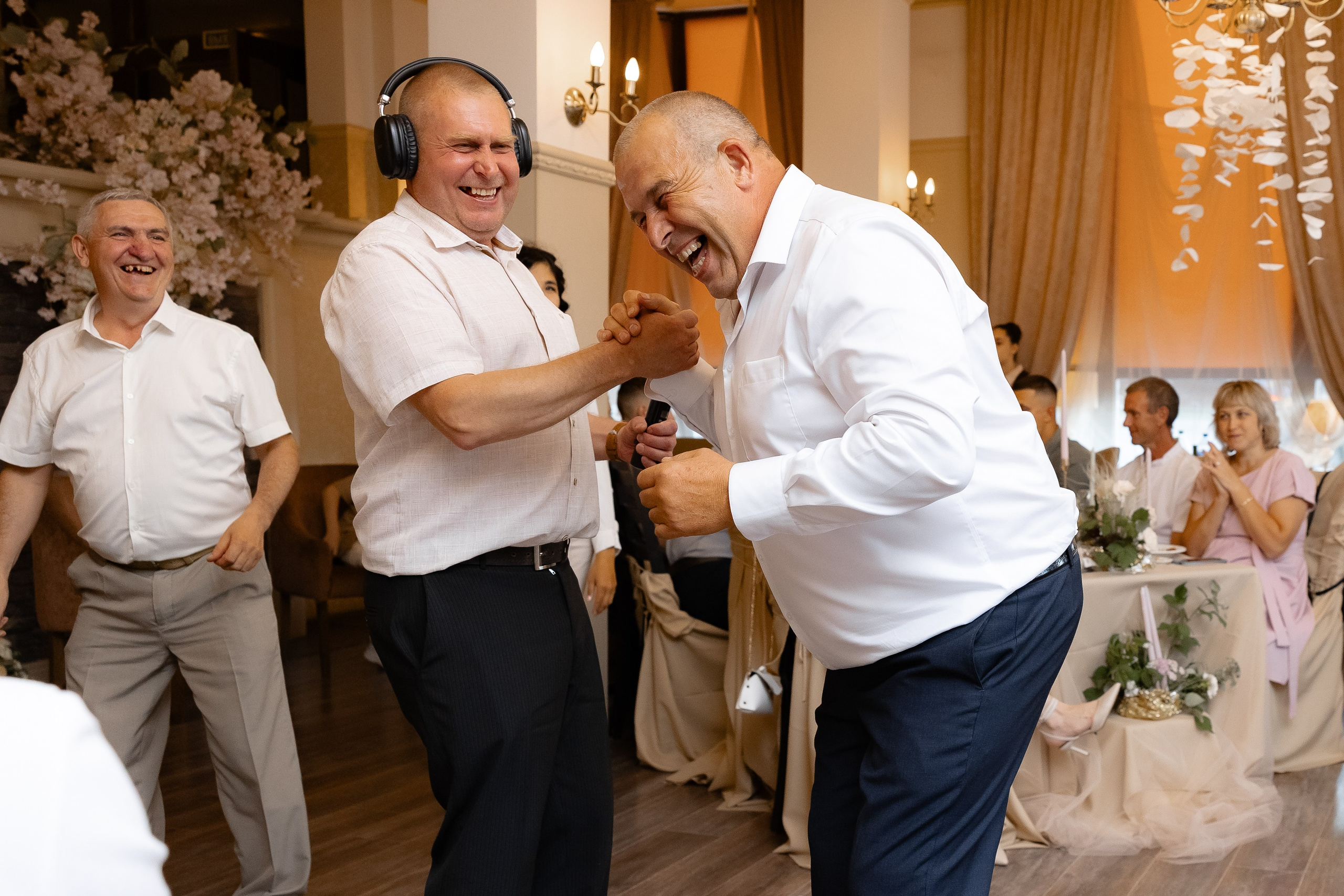 Полина и Илья. Свадебный и семейный фотограф в Челябинске. Аврамец Анна