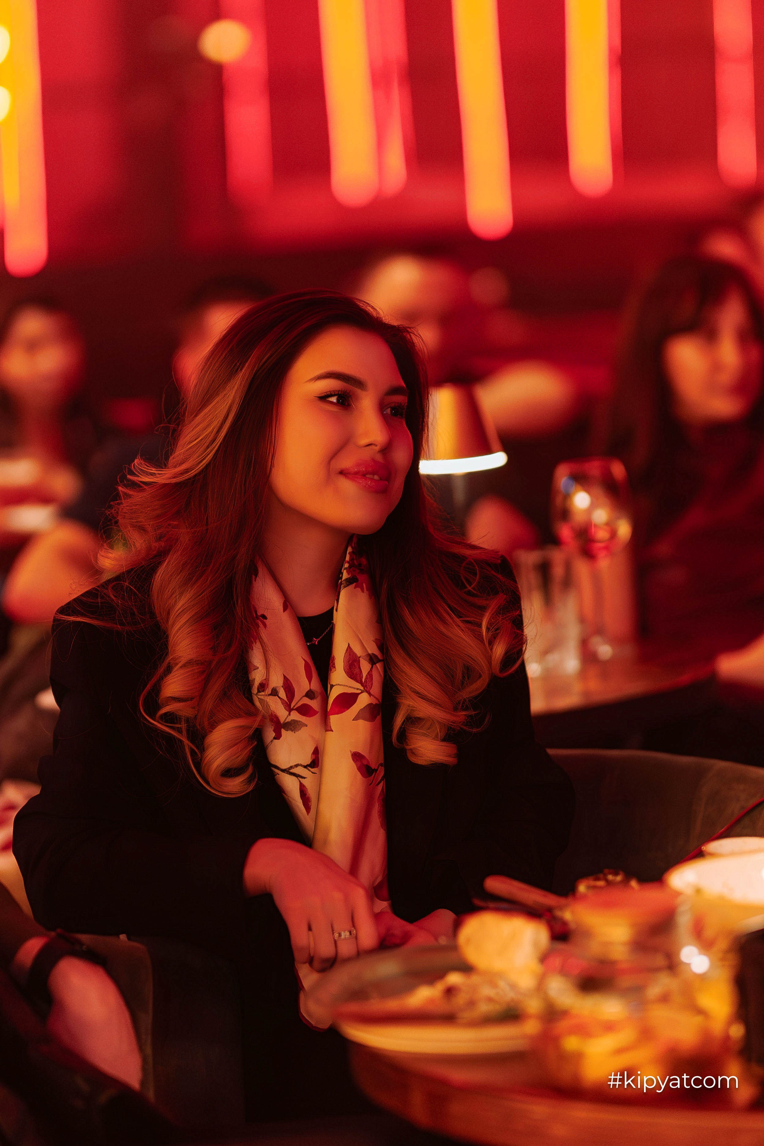 Сольный стендап концерт Александра Меркуль