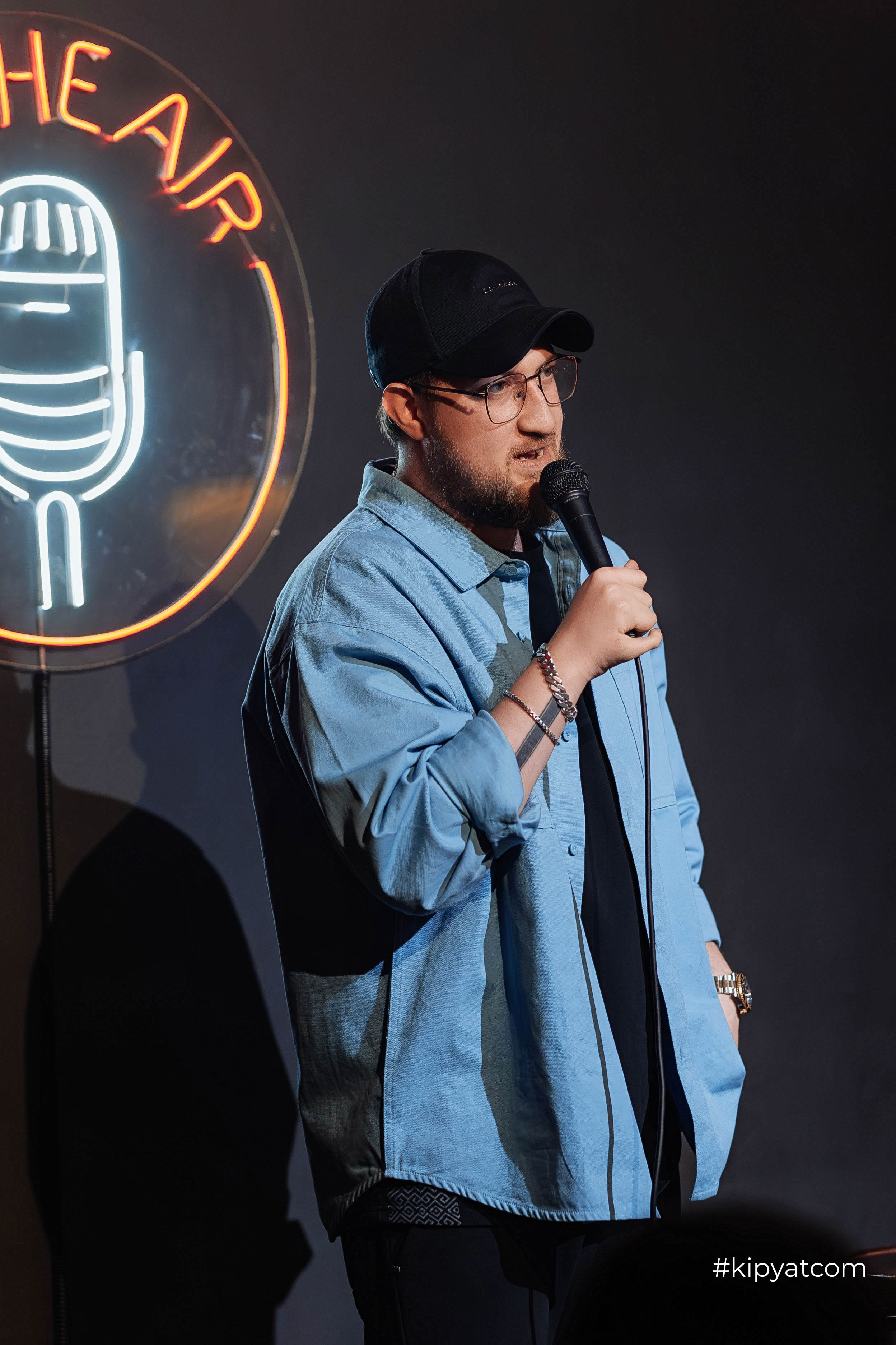 Сольный стендап концерт Александра Меркуль