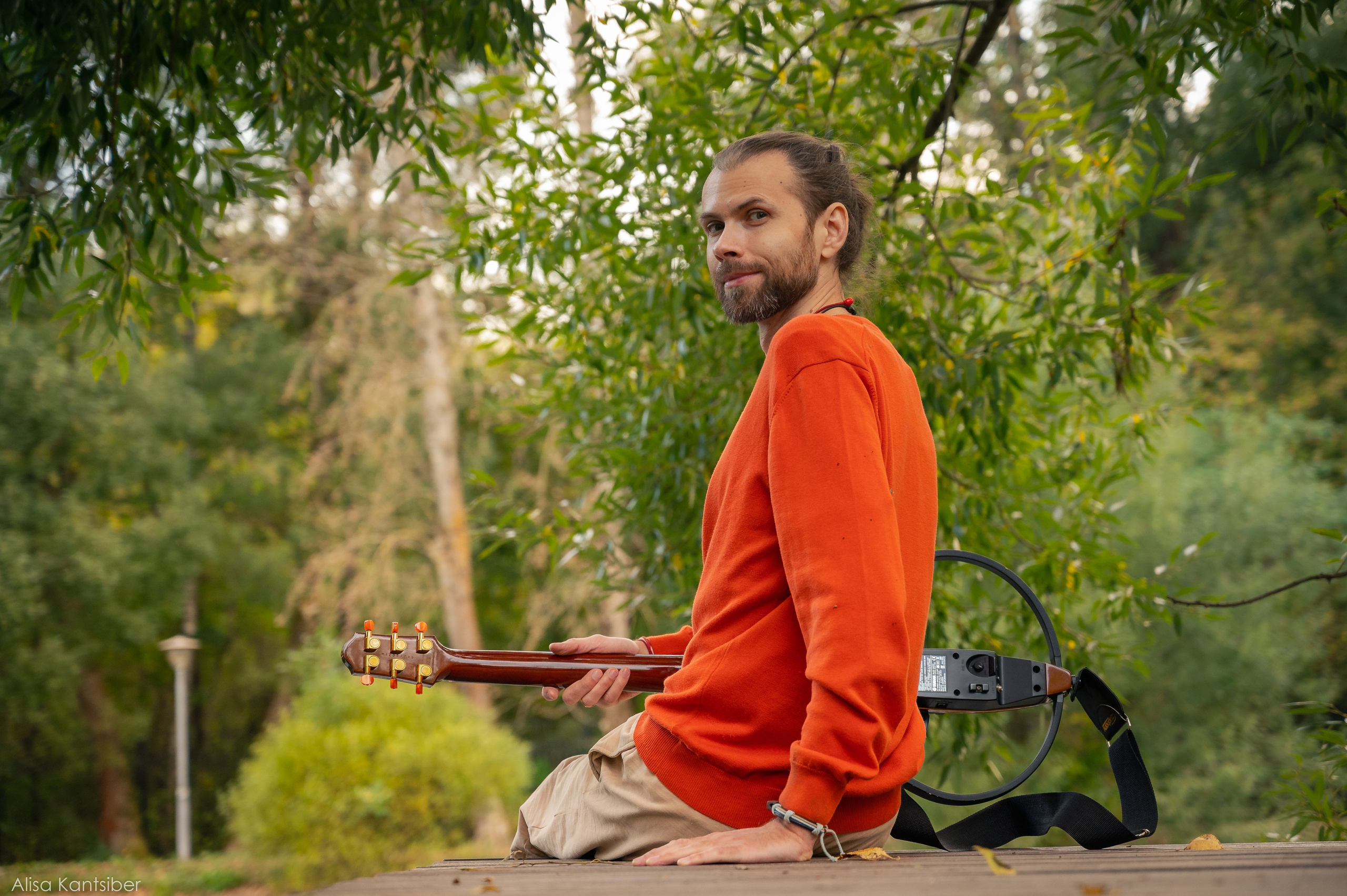 Музыкант. Фотограф Алиса Канцибер. Москва. Портрет, семейное фото, свадьбы