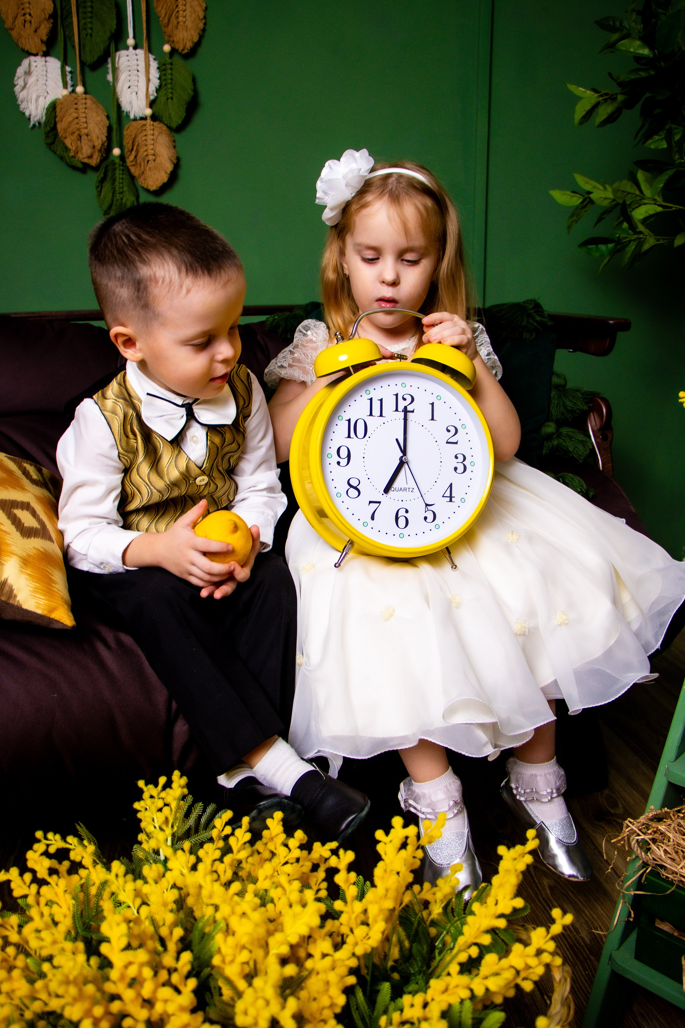 Семейная съемка с мимозой. Фотограф Татьяна Матрос