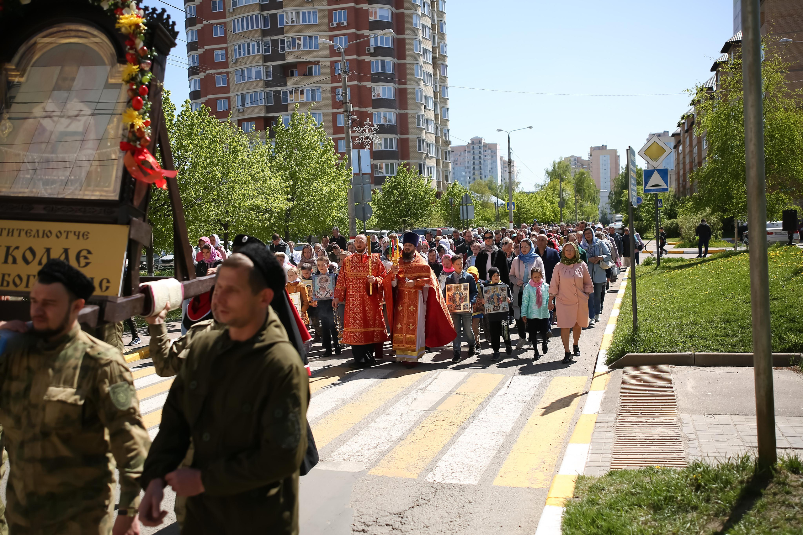 Крестный ход д Островцы. Семейный и детский фотограф Анна Петракова