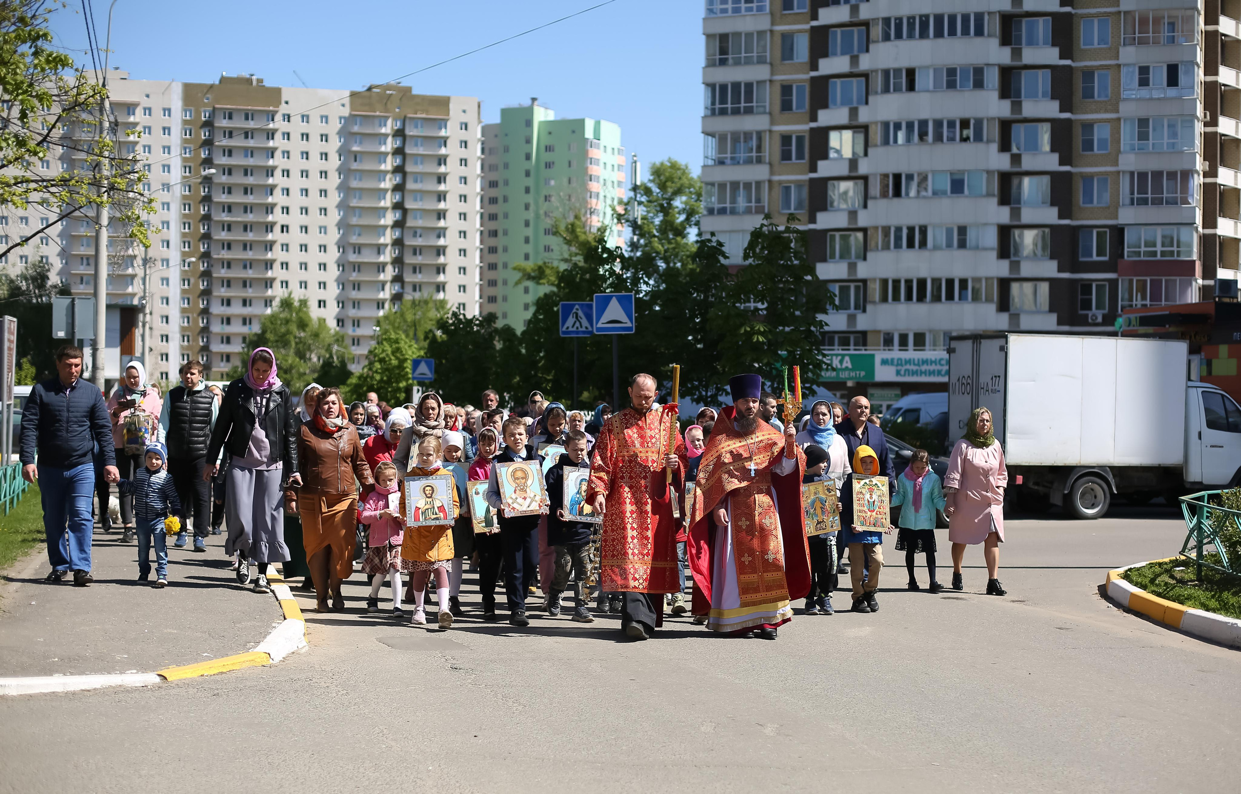 Крестный ход д Островцы. Семейный и детский фотограф Анна Петракова