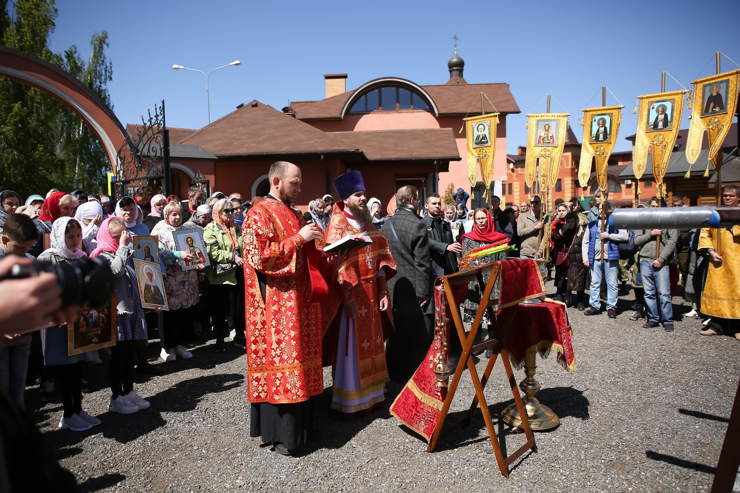 Крестный ход д Островцы. Семейный и детский фотограф Анна Петракова