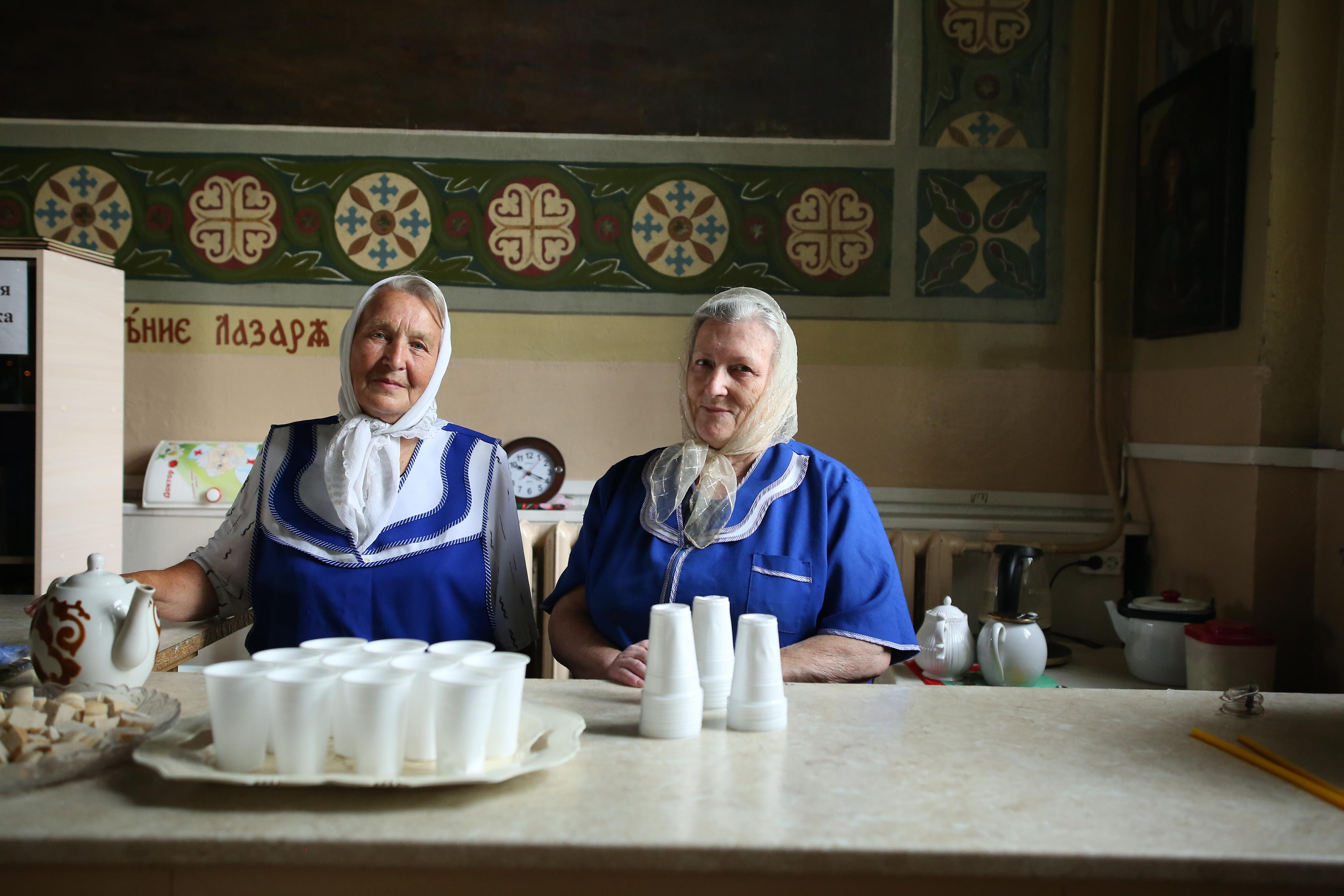 Крестный ход в день памяти Тихвинской иконы Божией Матери. Семейный и детский фотограф Анна Петракова