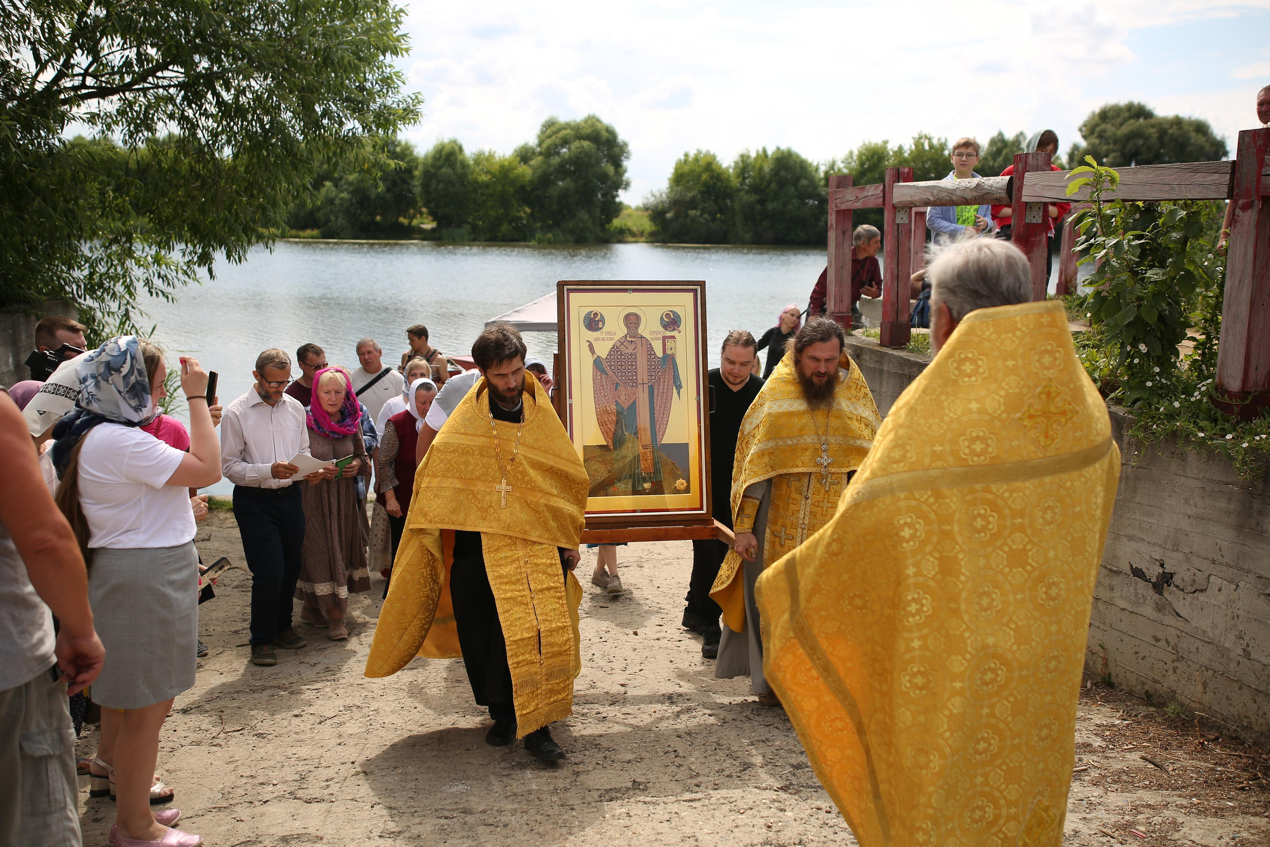 Водный крестный ход «Принесение образа Николы Корсунского в 1225 году». Семейный и детский фотограф Анна Петракова
