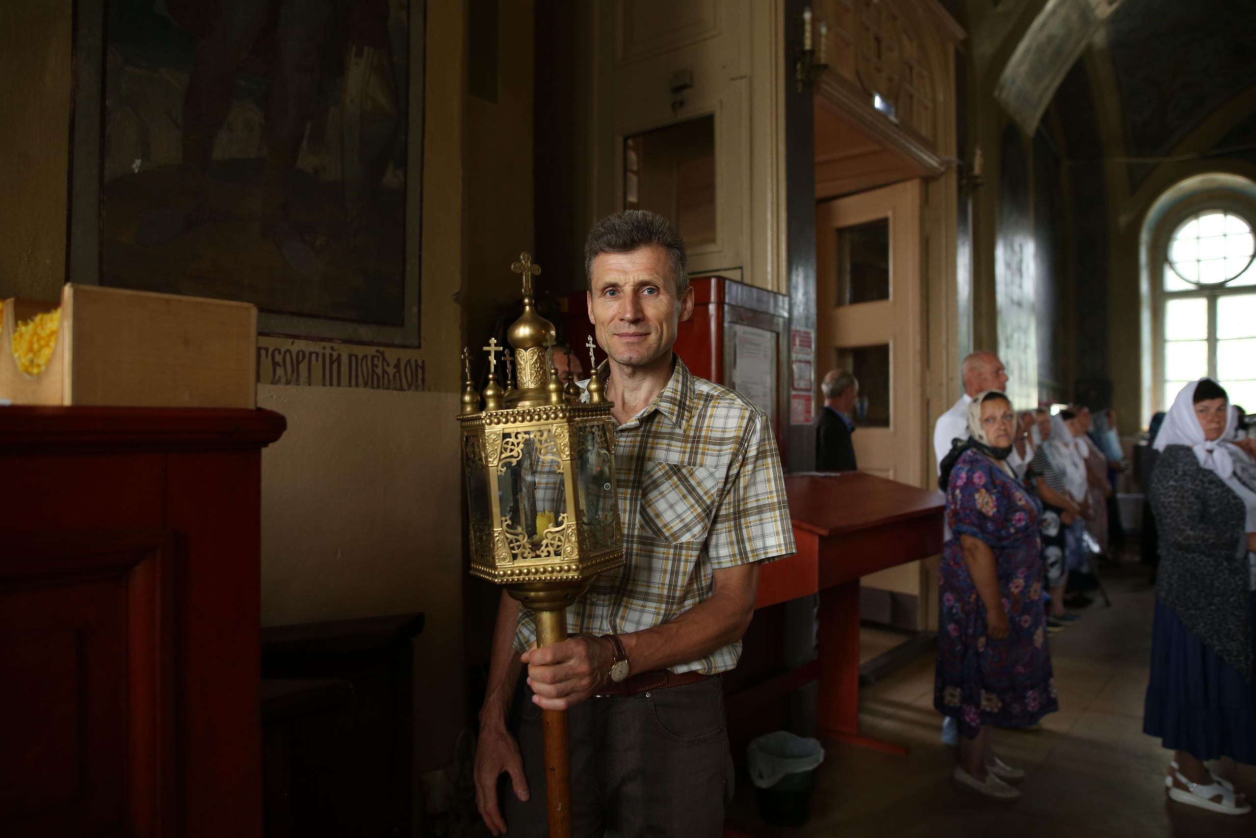 Крестный ход в день памяти Тихвинской иконы Божией Матери. Семейный и детский фотограф Анна Петракова