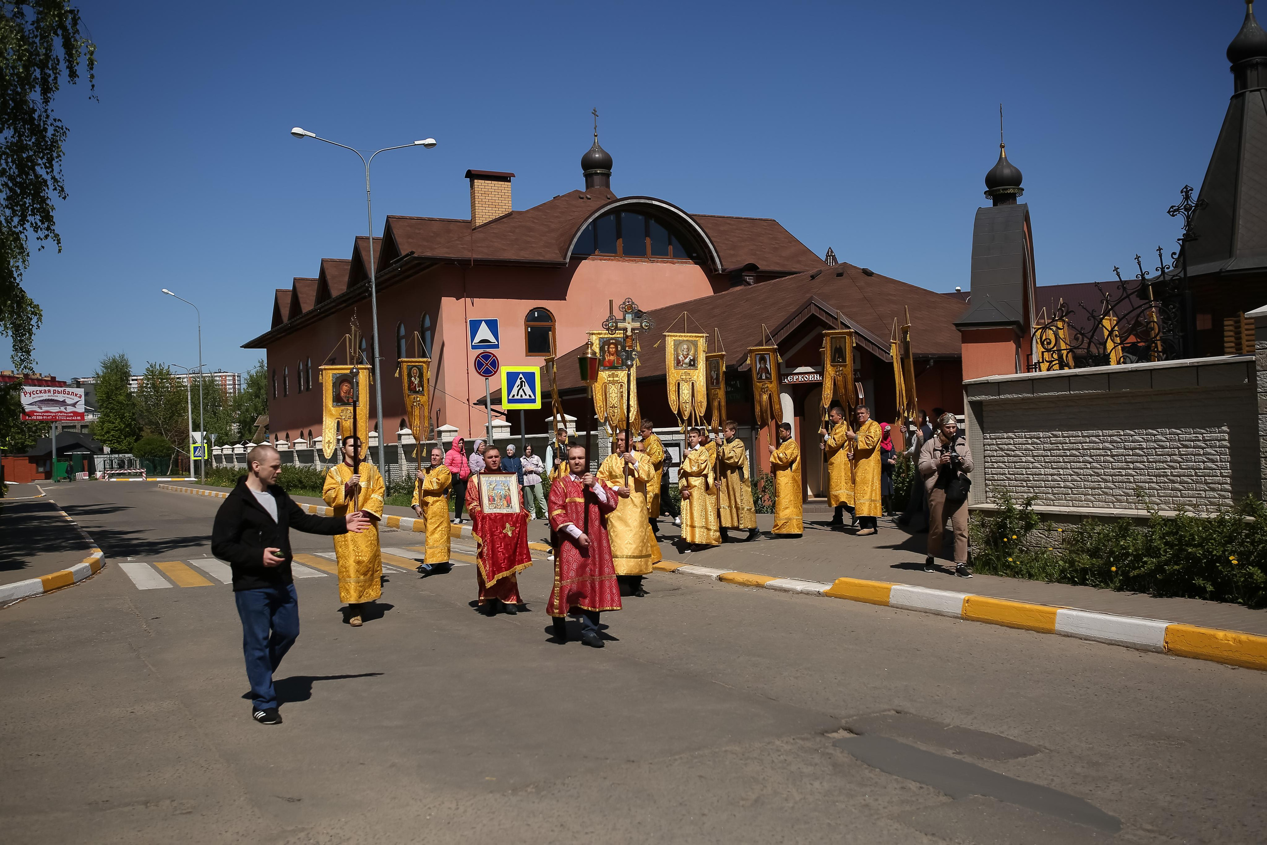 Крестный ход д Островцы. Семейный и детский фотограф Анна Петракова