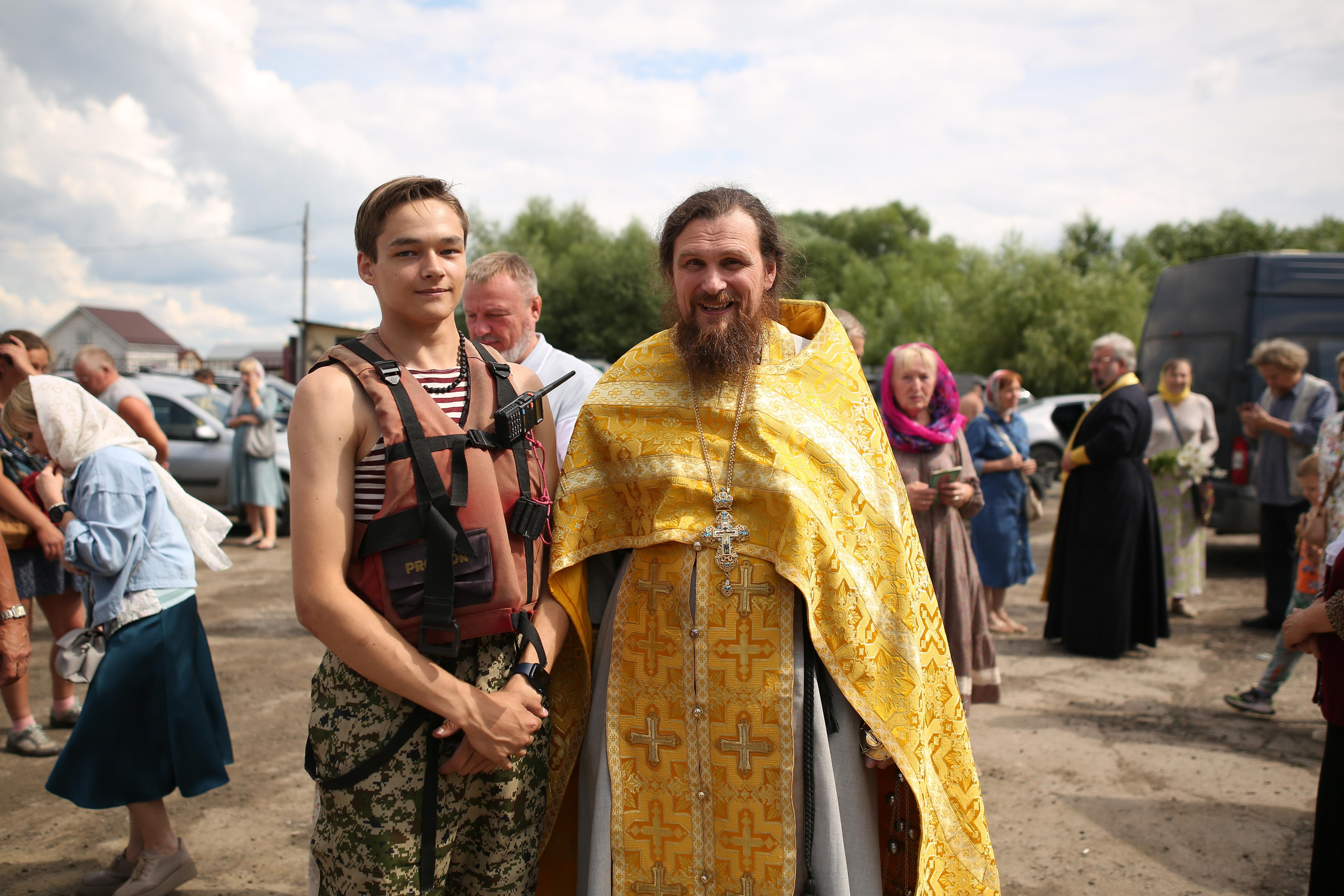 Водный крестный ход «Принесение образа Николы Корсунского в 1225 году». Семейный и детский фотограф Анна Петракова