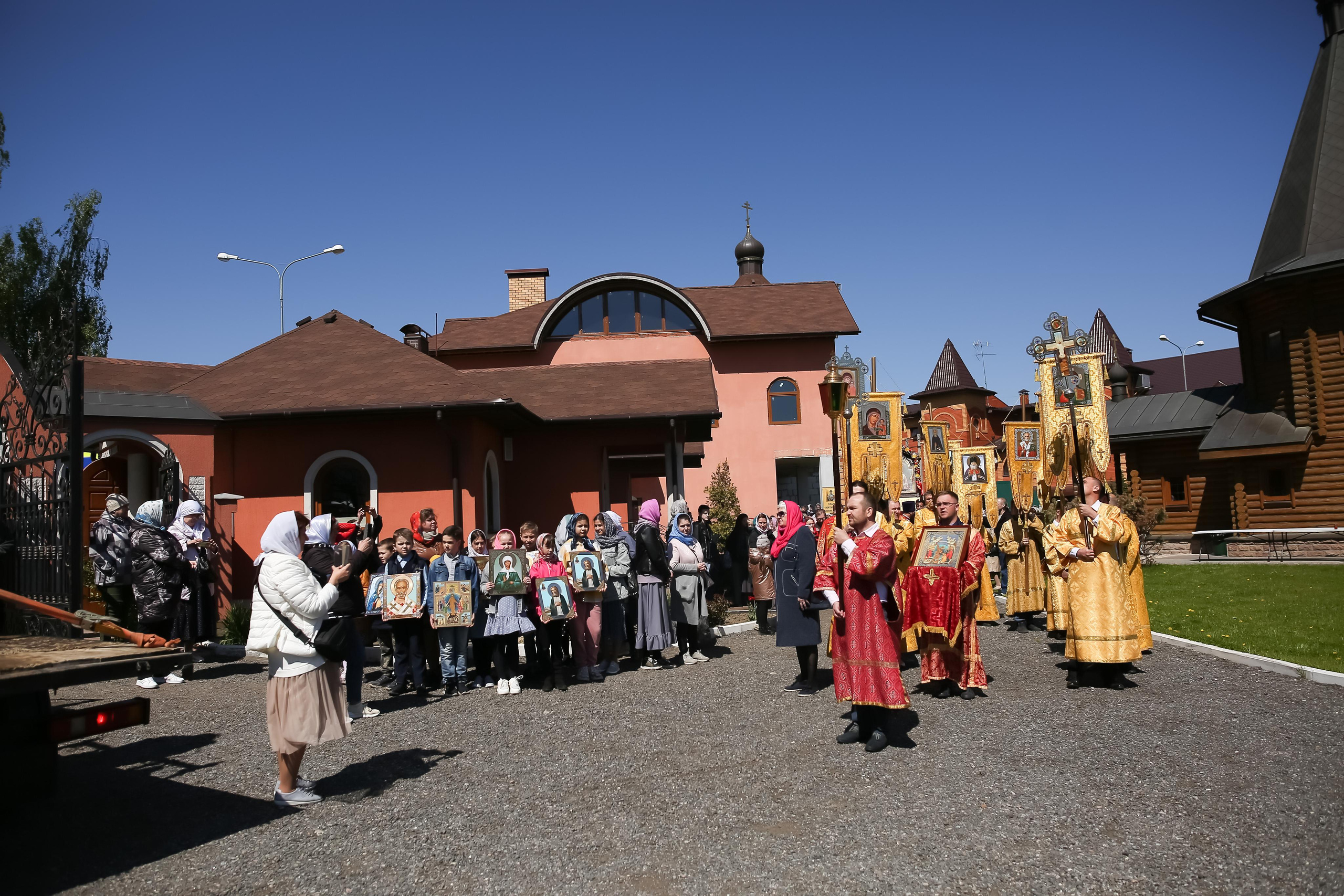 Крестный ход д Островцы. Семейный и детский фотограф Анна Петракова
