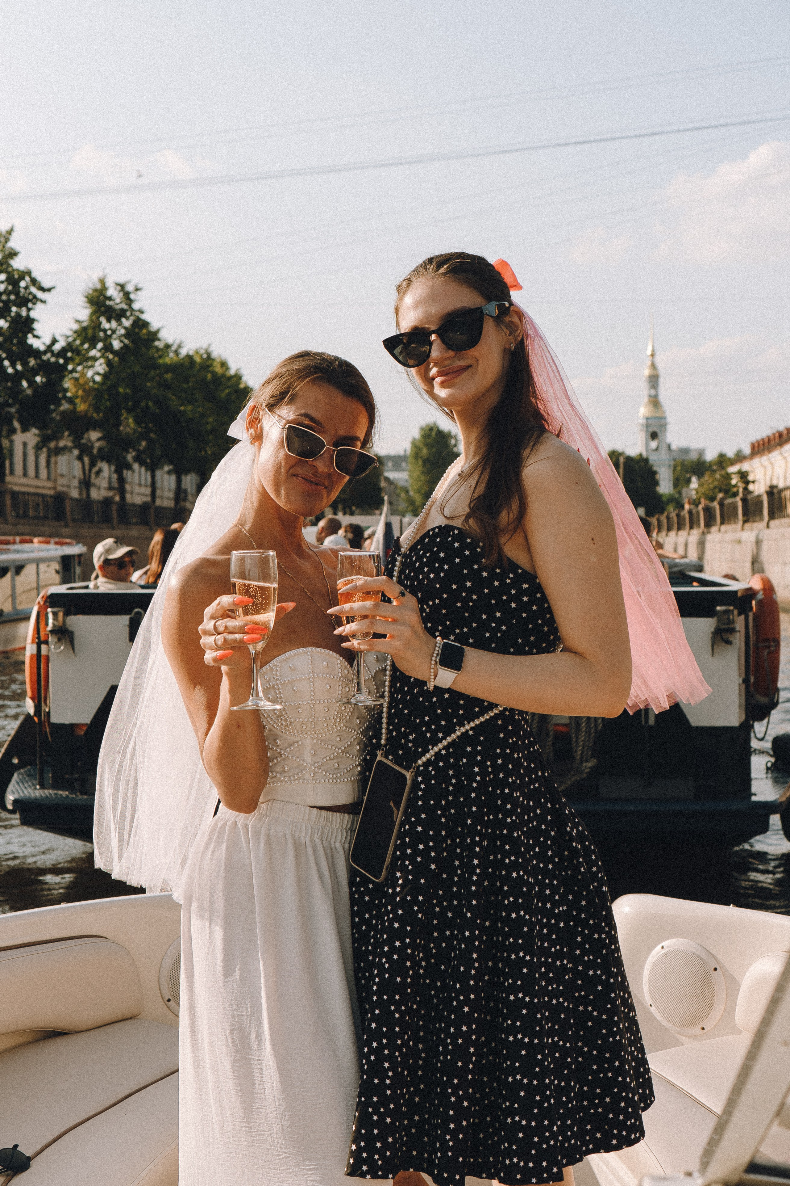 ДЕВИЧНИК НА КАТЕРЕ. Профессиональный фотограф, Санкт-Петербург — Виктория Богомолова