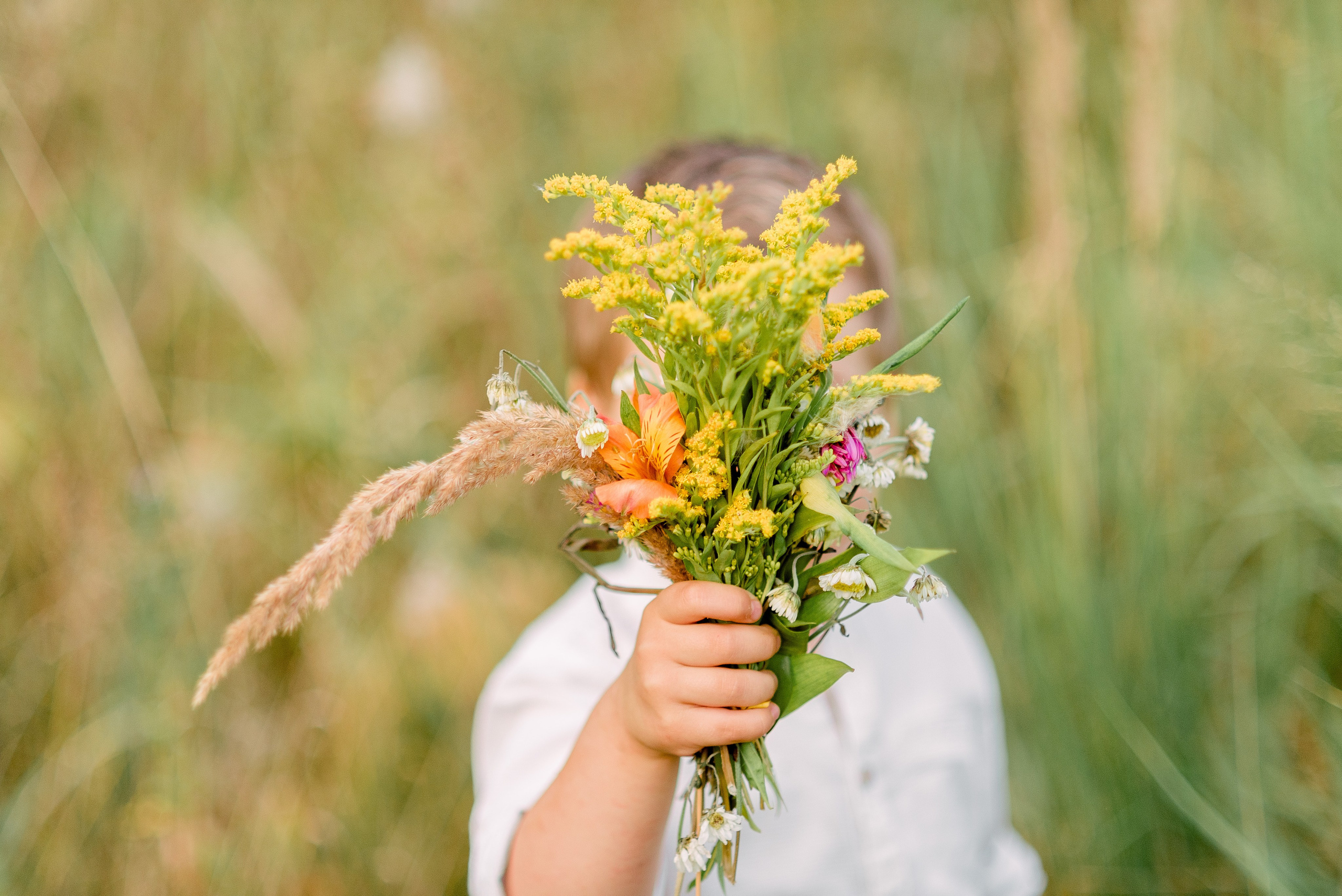 В поле. Фотограф Юлия Попова