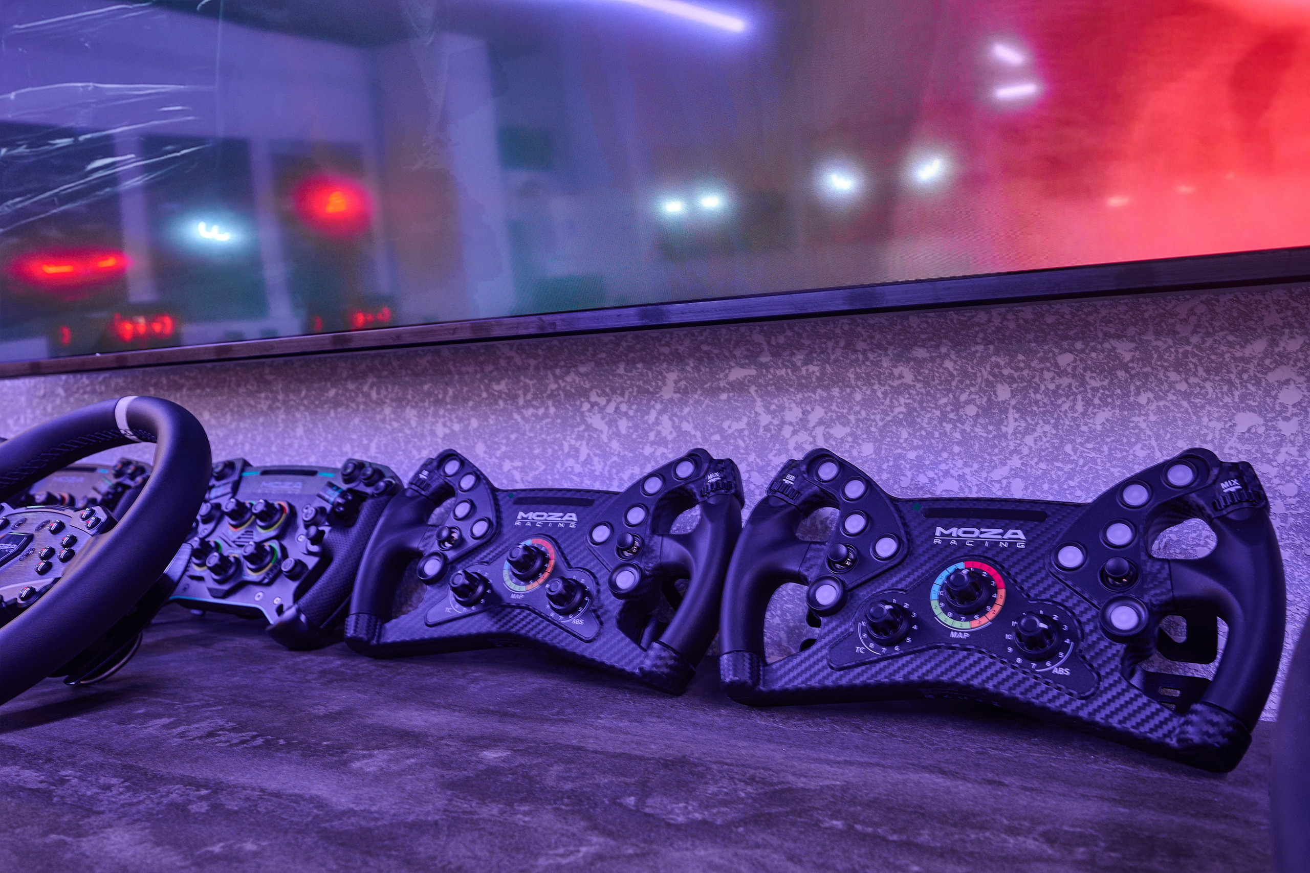 РЕЙСИМ Гоночные автосимуляторы. Интерьерный фотограф в Краснодаре