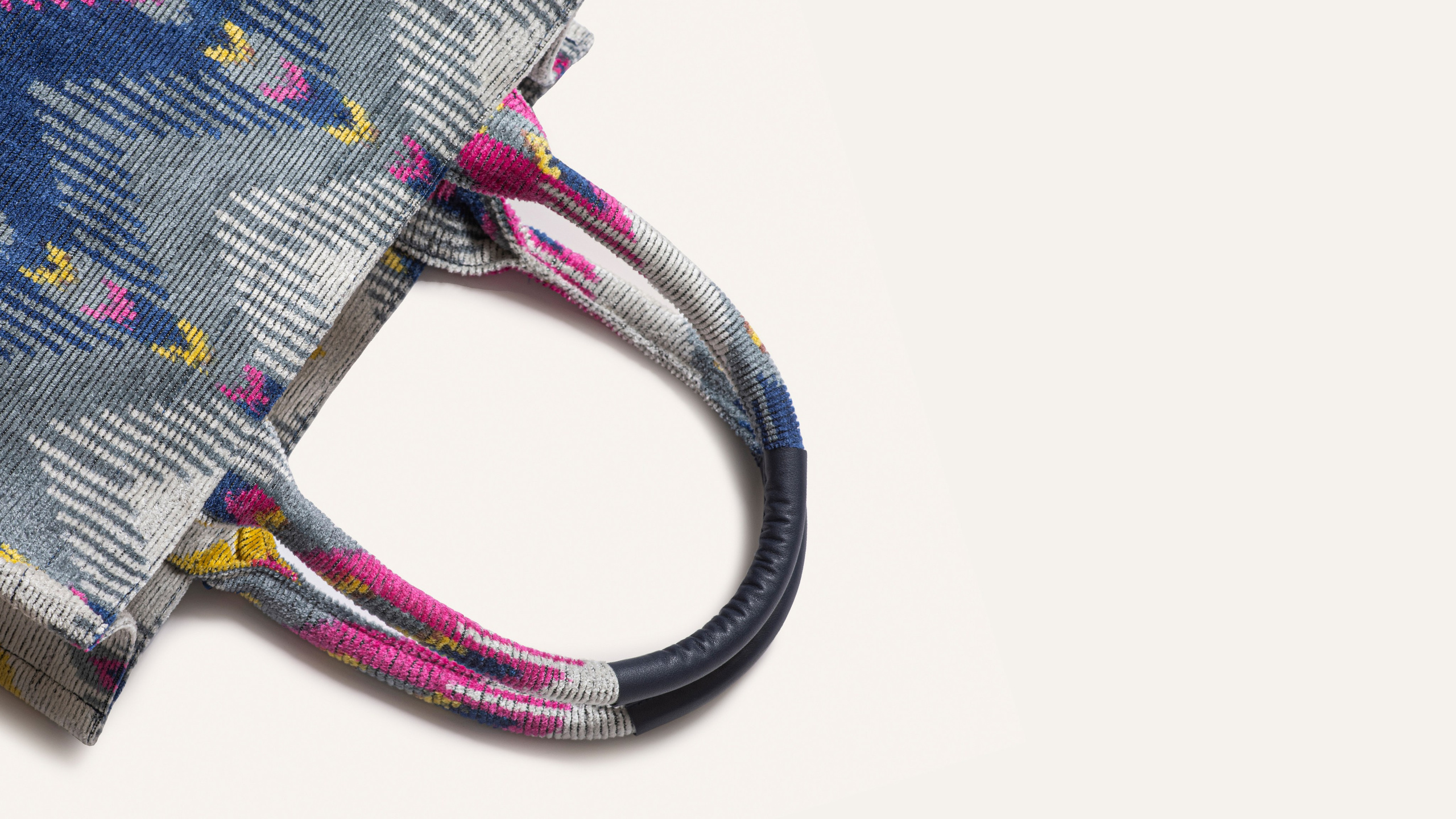 Предметный фотограф. Москва. Продюсирование съемок, Set-design & пост-продакшн, E-commerce контент