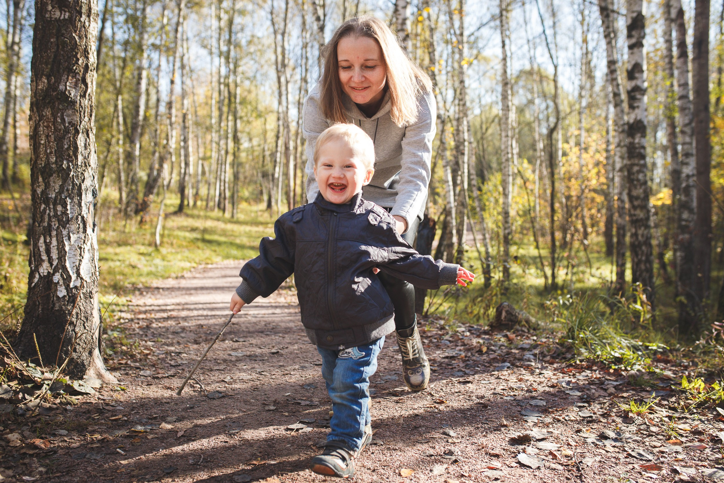 Семейная фотопрогулка в осеннем лесу. Семейный и школьный фотограф в Москве Анна Ткач